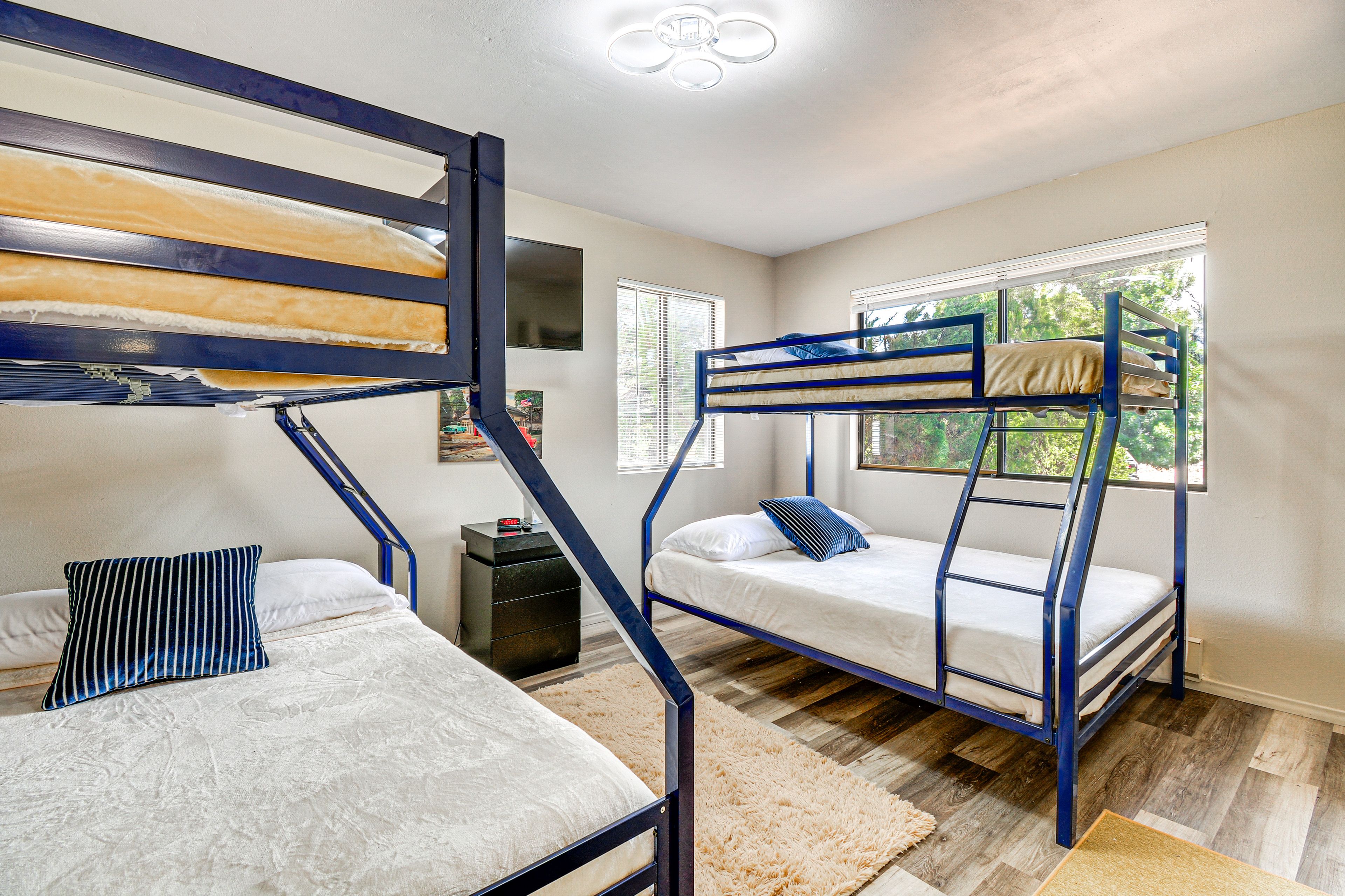 Bedroom 2 | 2 Twin/Full Bunk Beds