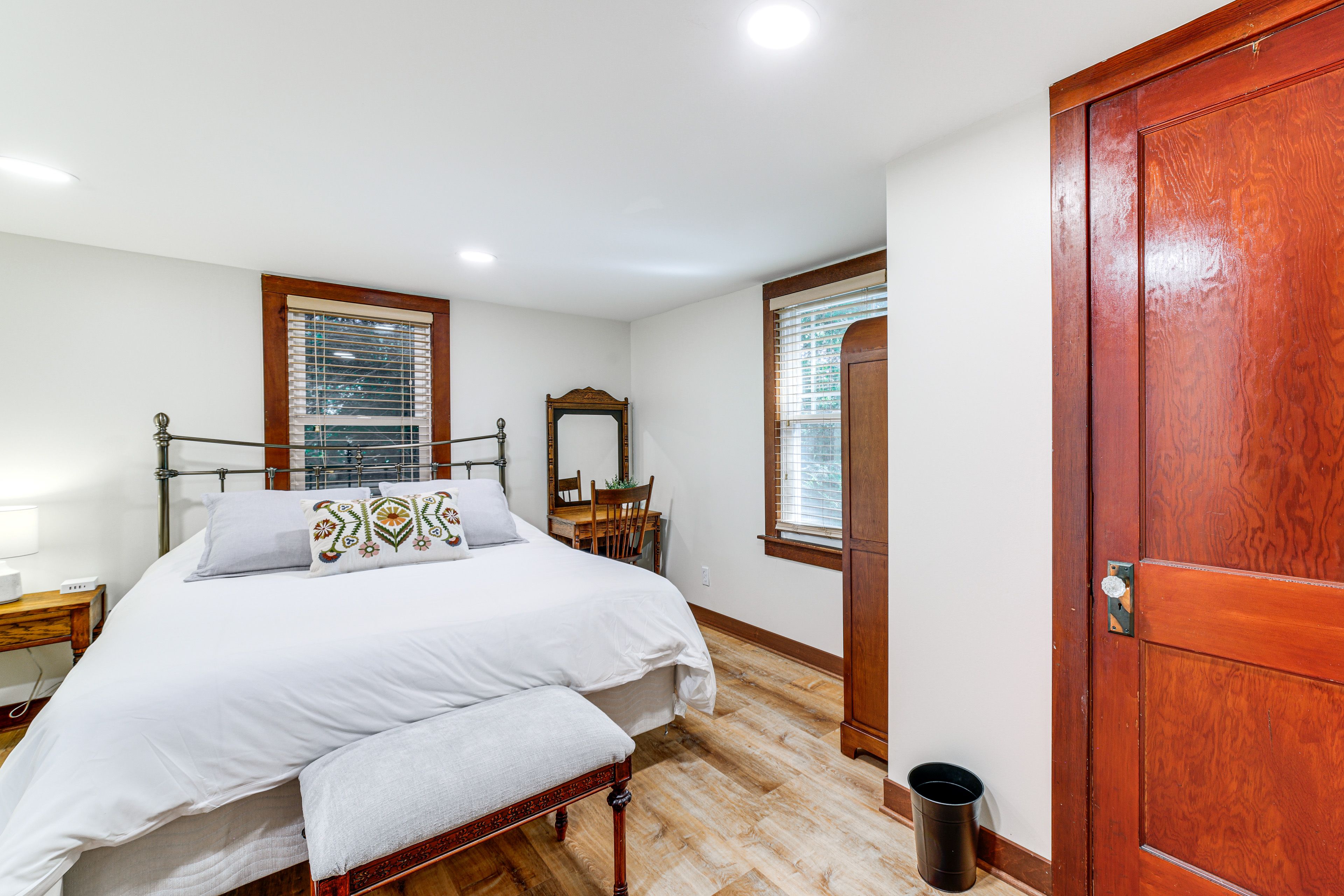 Bedroom 2 | 1st Floor | Queen Bed | Linens Provided