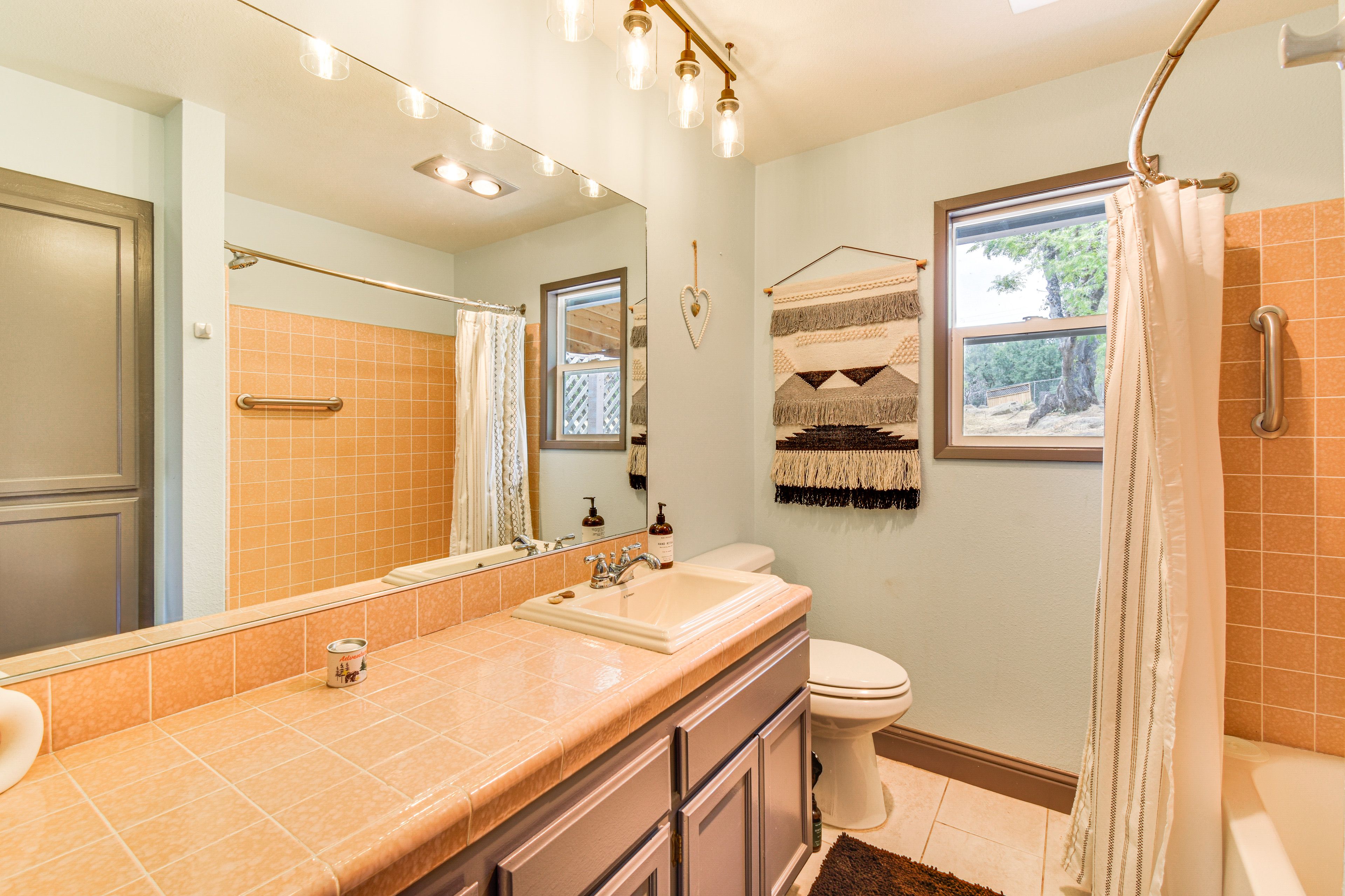 En-Suite Bathroom | Complimentary Toiletries | Grab Rails