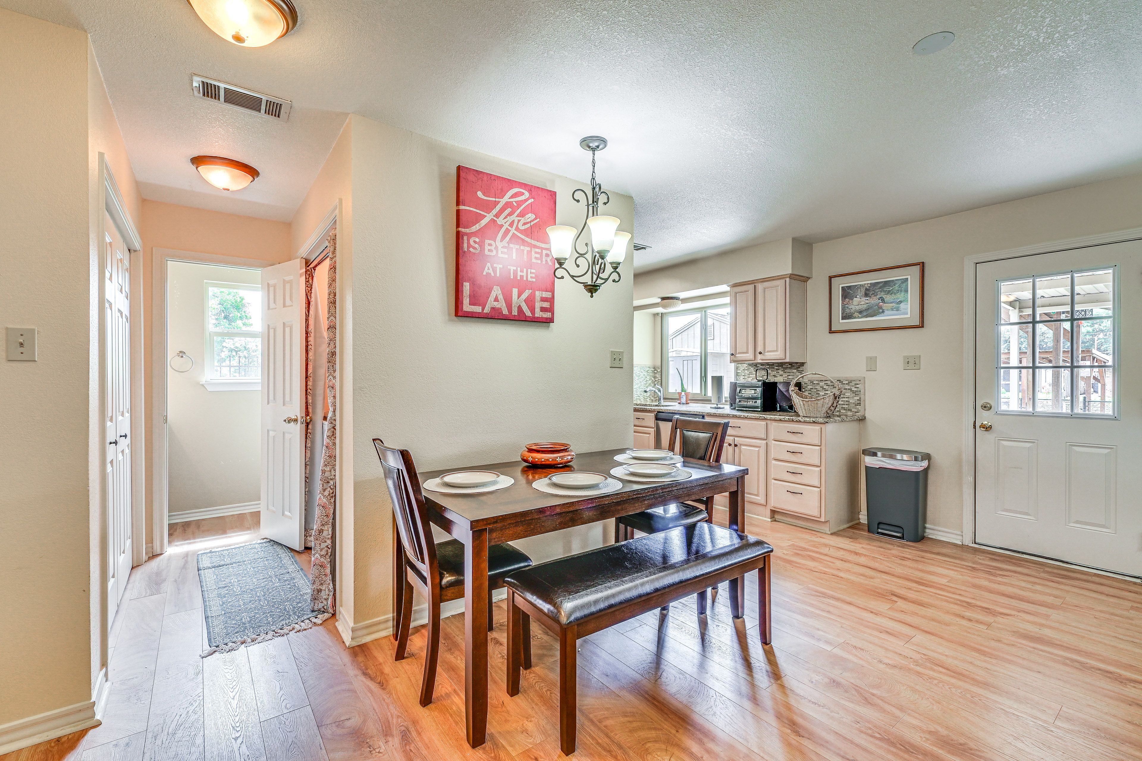 Dining Area | Dishware/Flatware