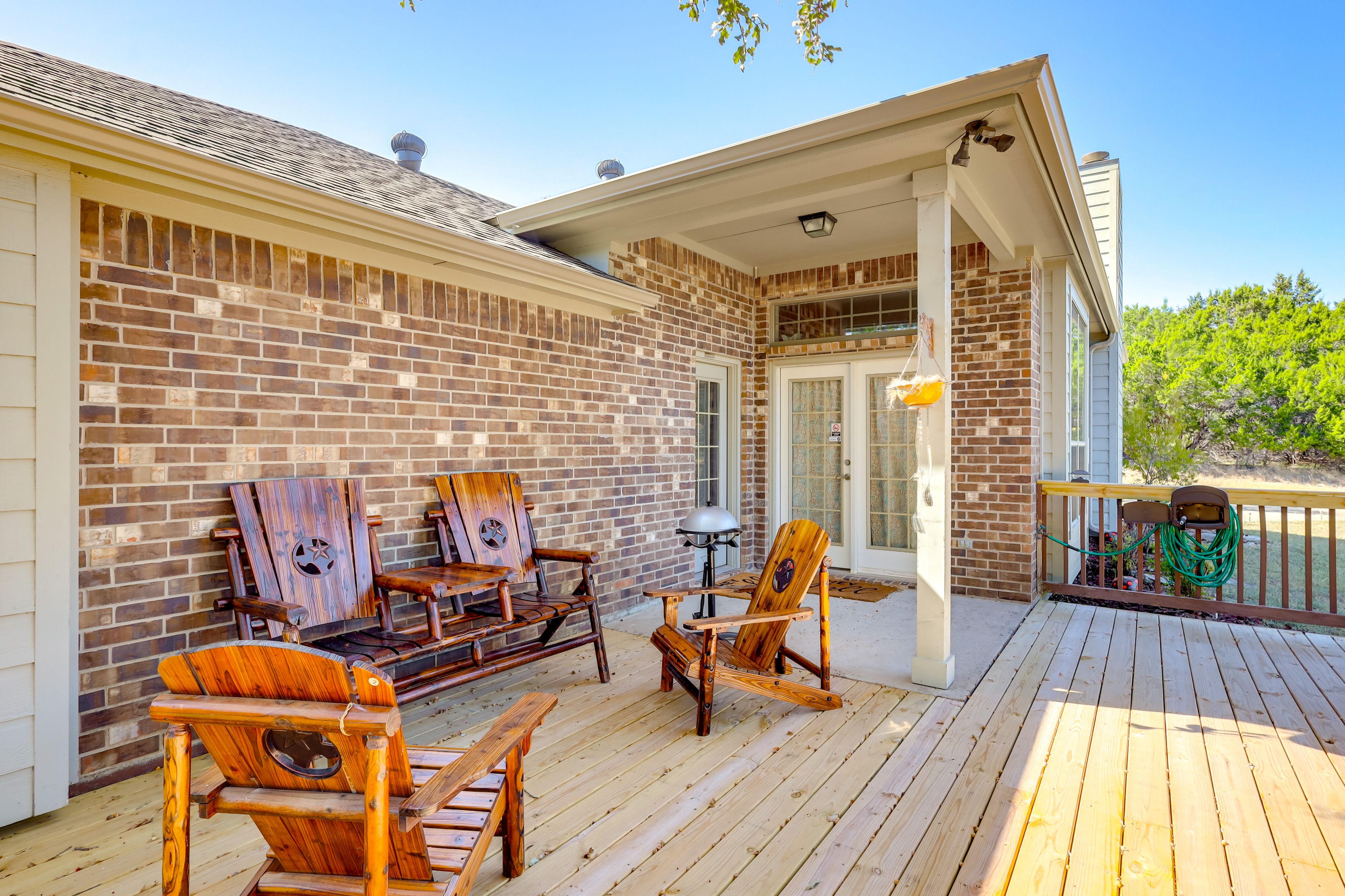 Furnished Deck