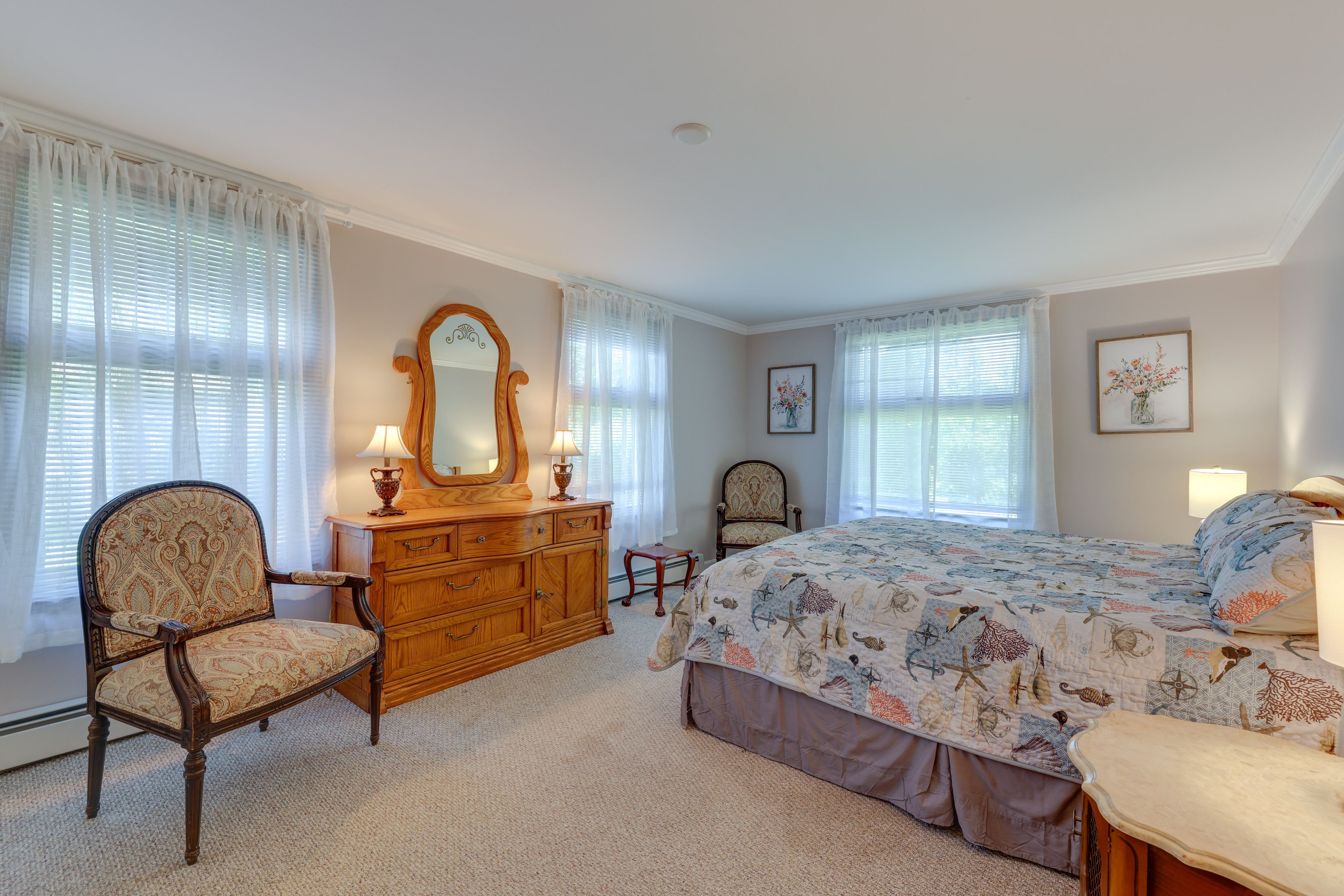 Bedroom 1 | 1st Floor | King Bed