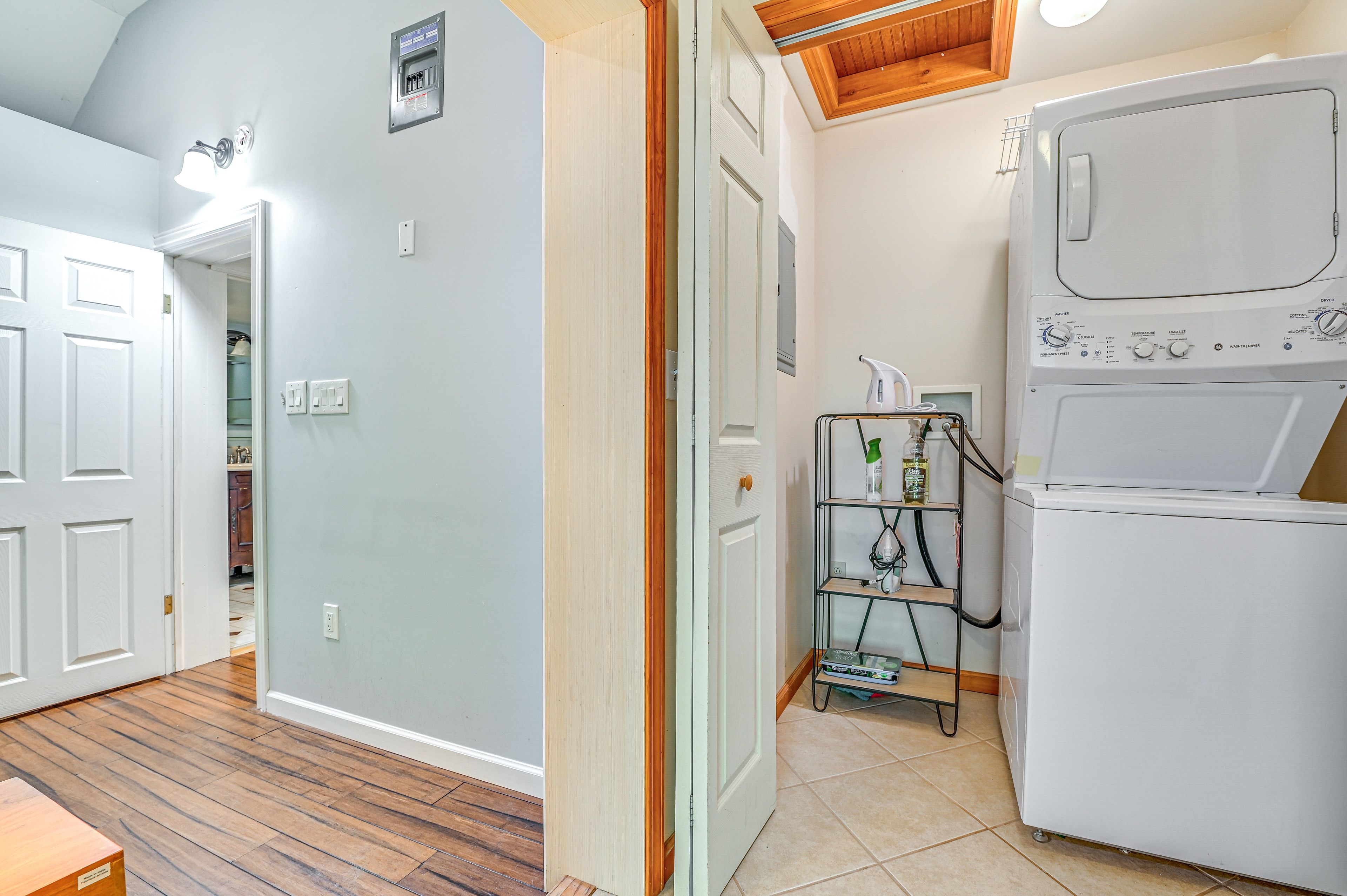 Washer & Dryer | 2nd Floor