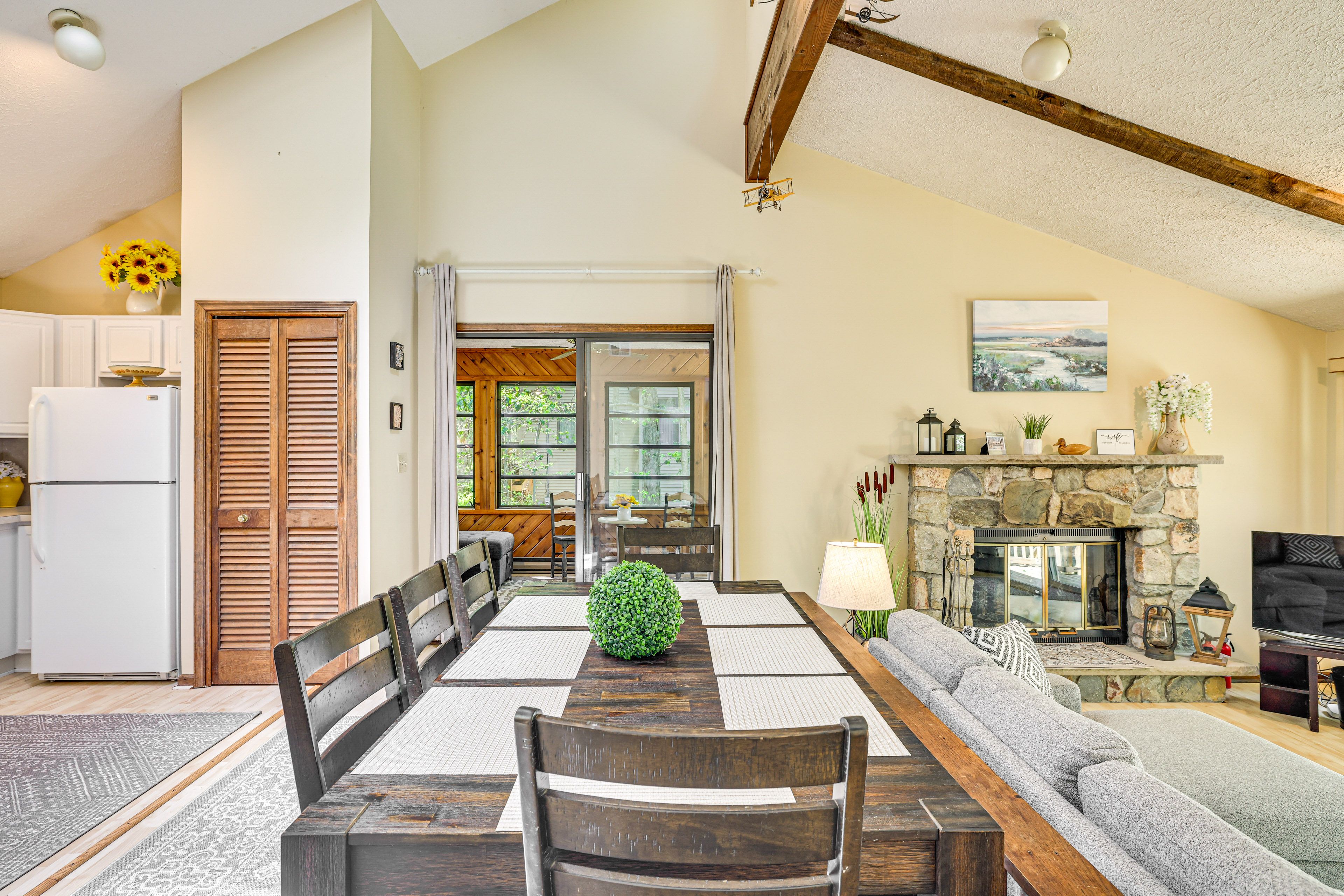 Dining Room | Dishware & Flatware