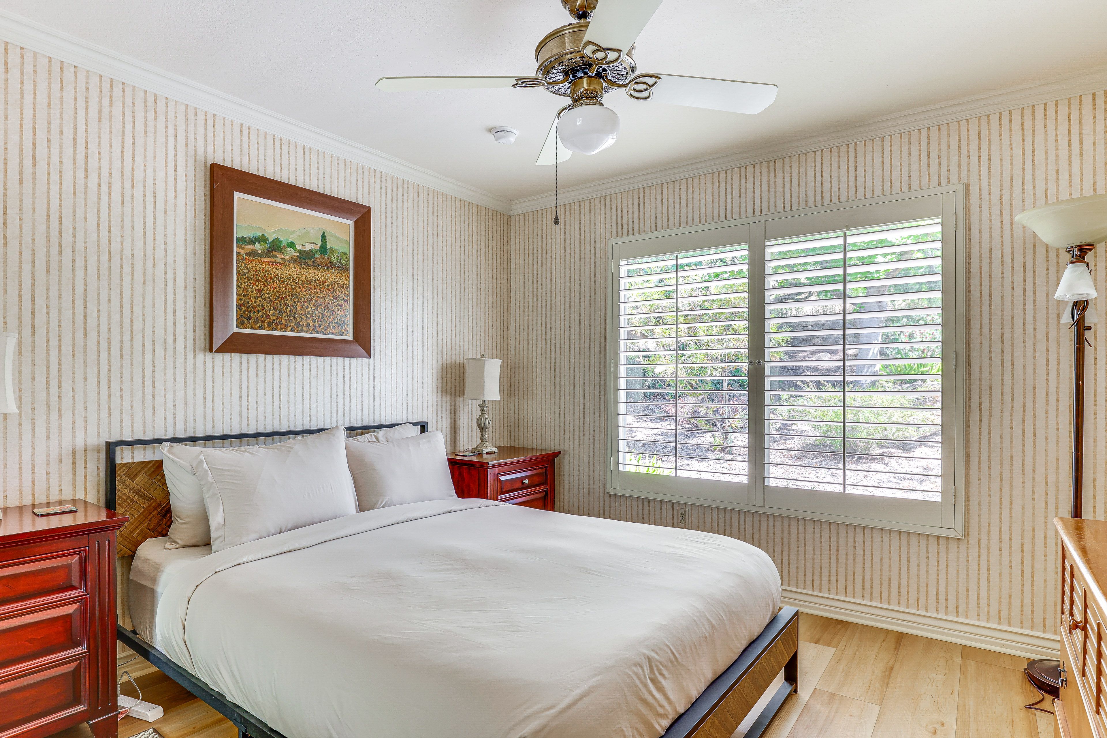 Bedroom 2 | Queen Bed