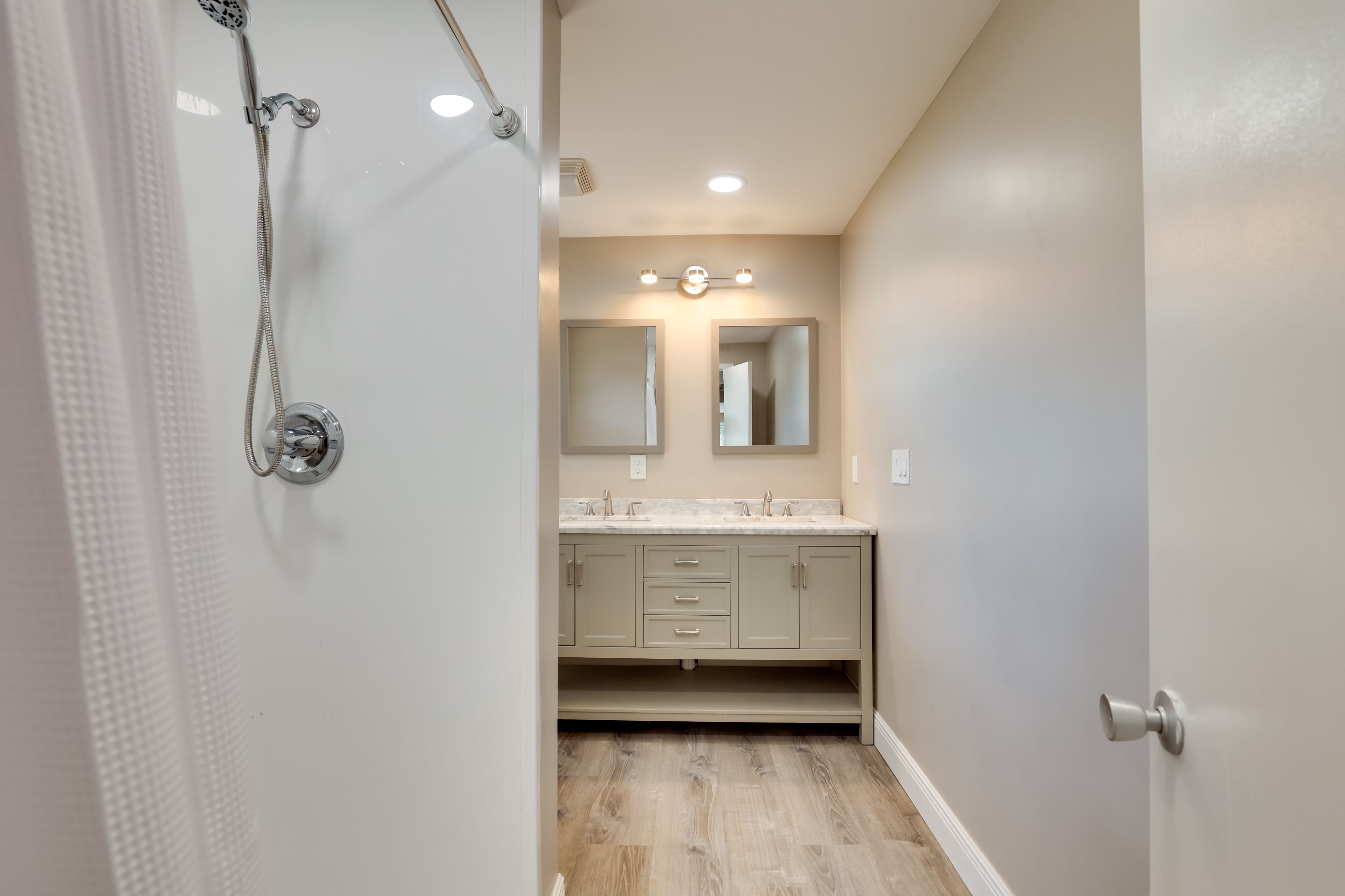 Bathroom | 2nd Floor | Complimentary Toiletries