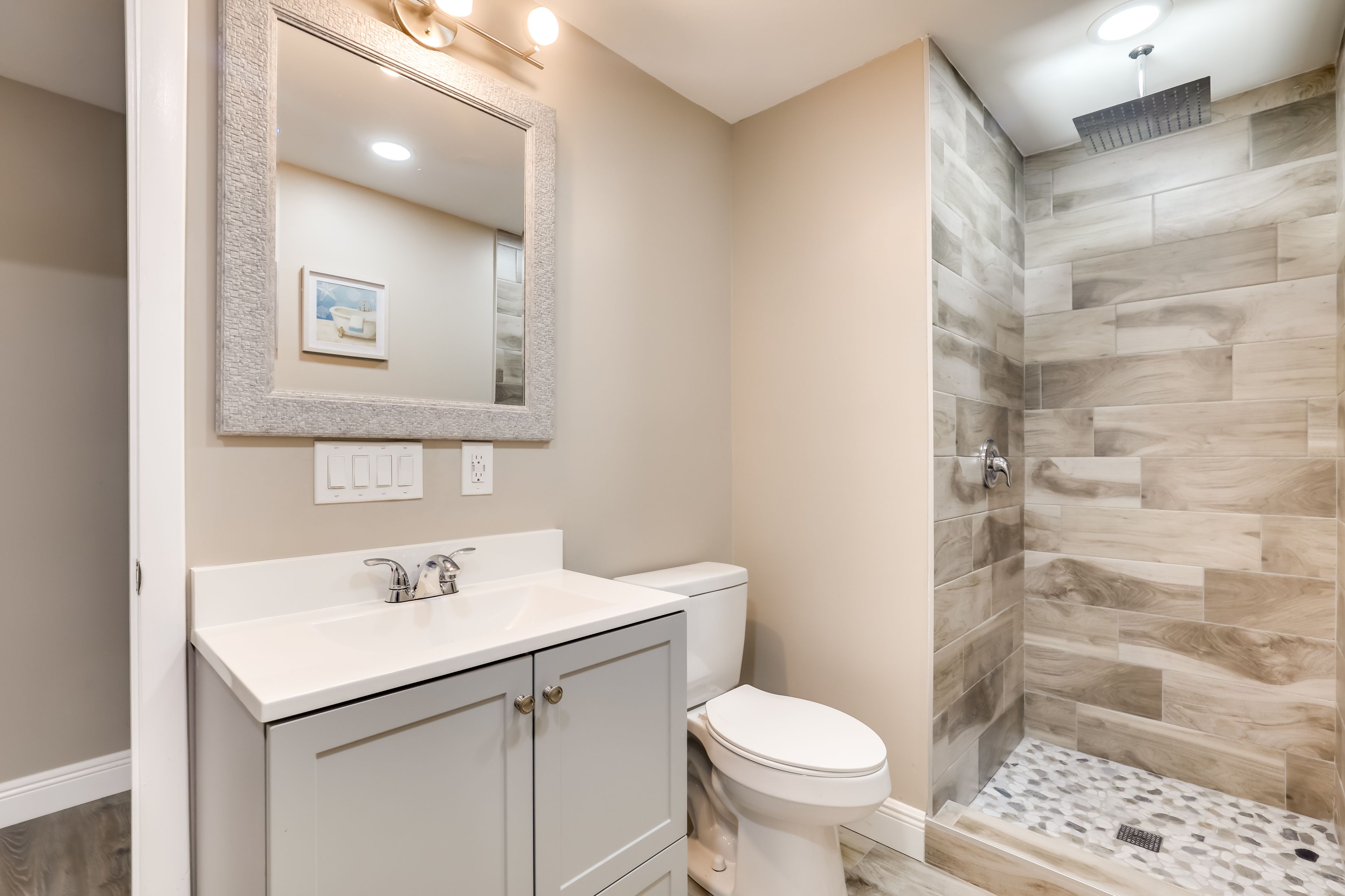 Bathroom | 2nd Floor