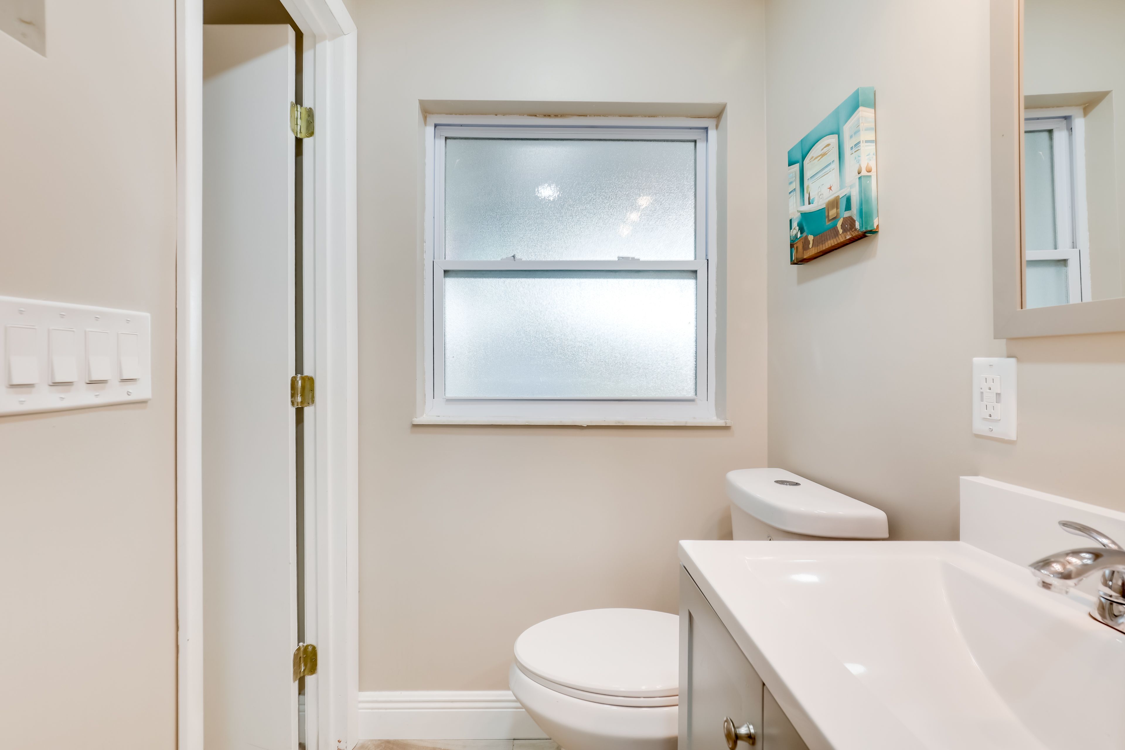 Bathroom | 2nd Floor