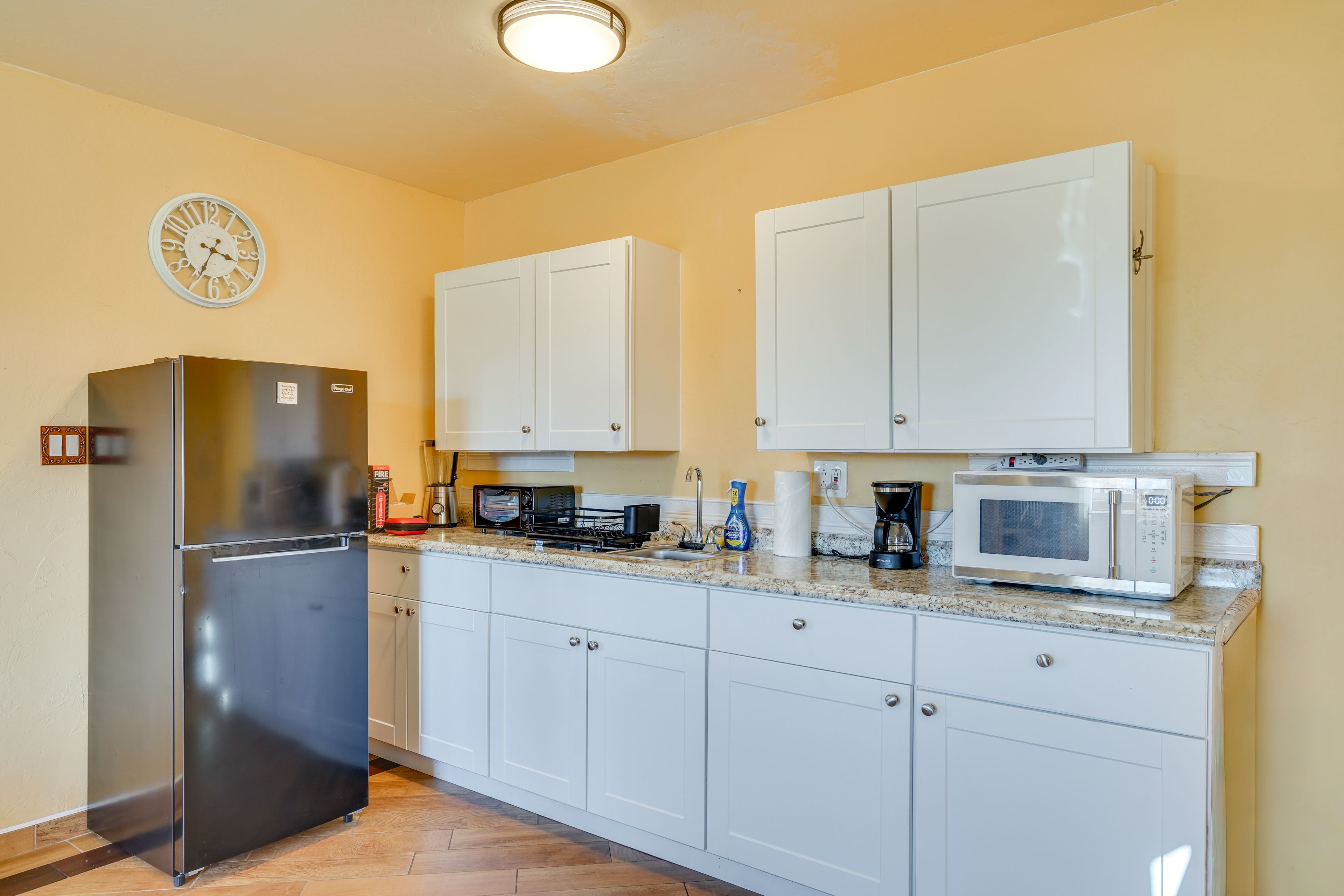 Kitchenette | Toaster Oven | Dishware & Flatware