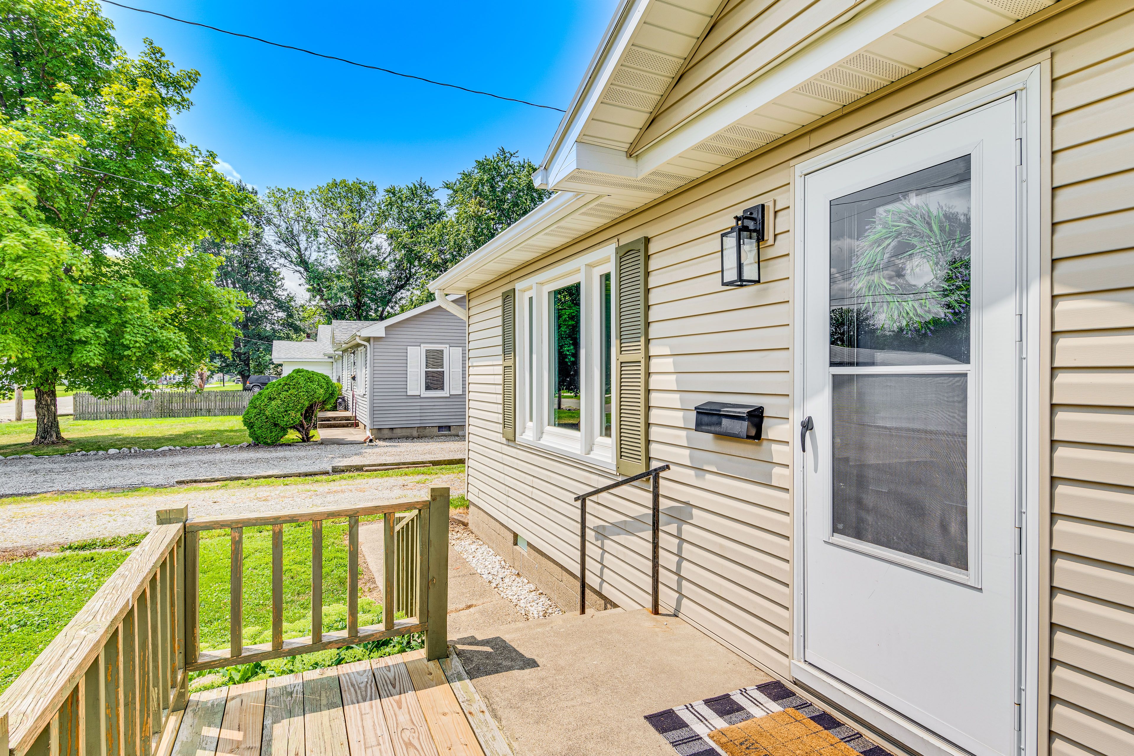Exterior | Front Porch