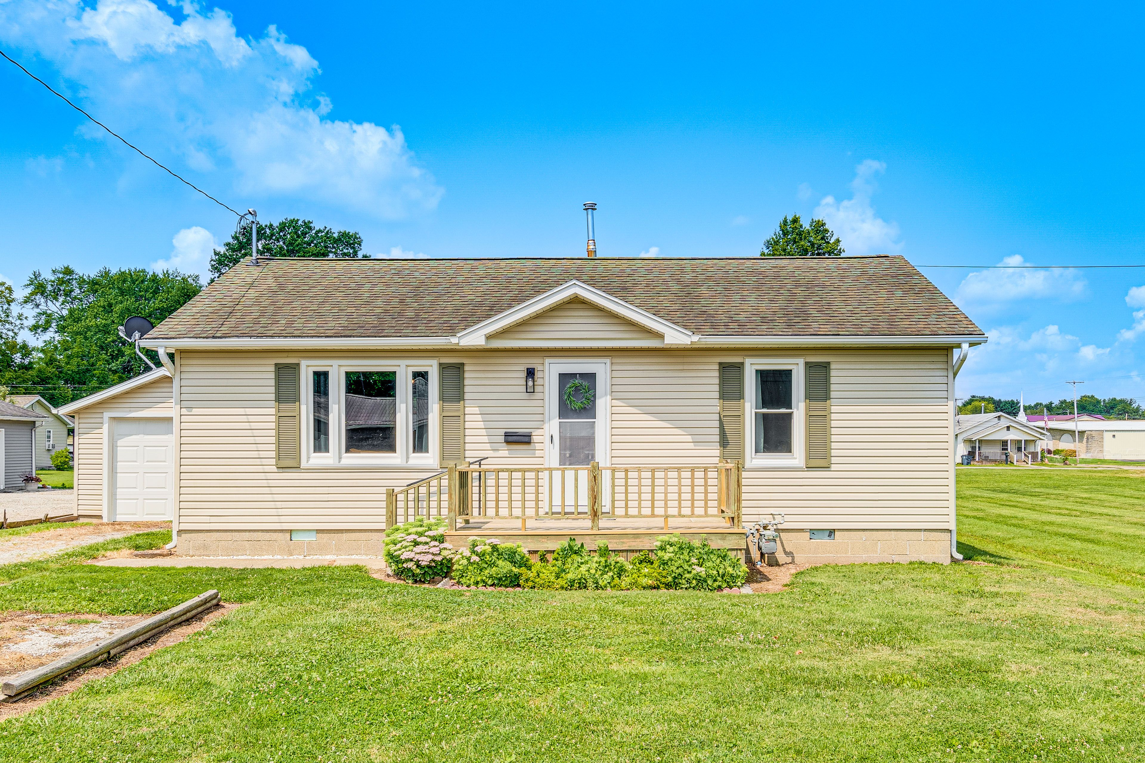 House Exterior | Front Porch