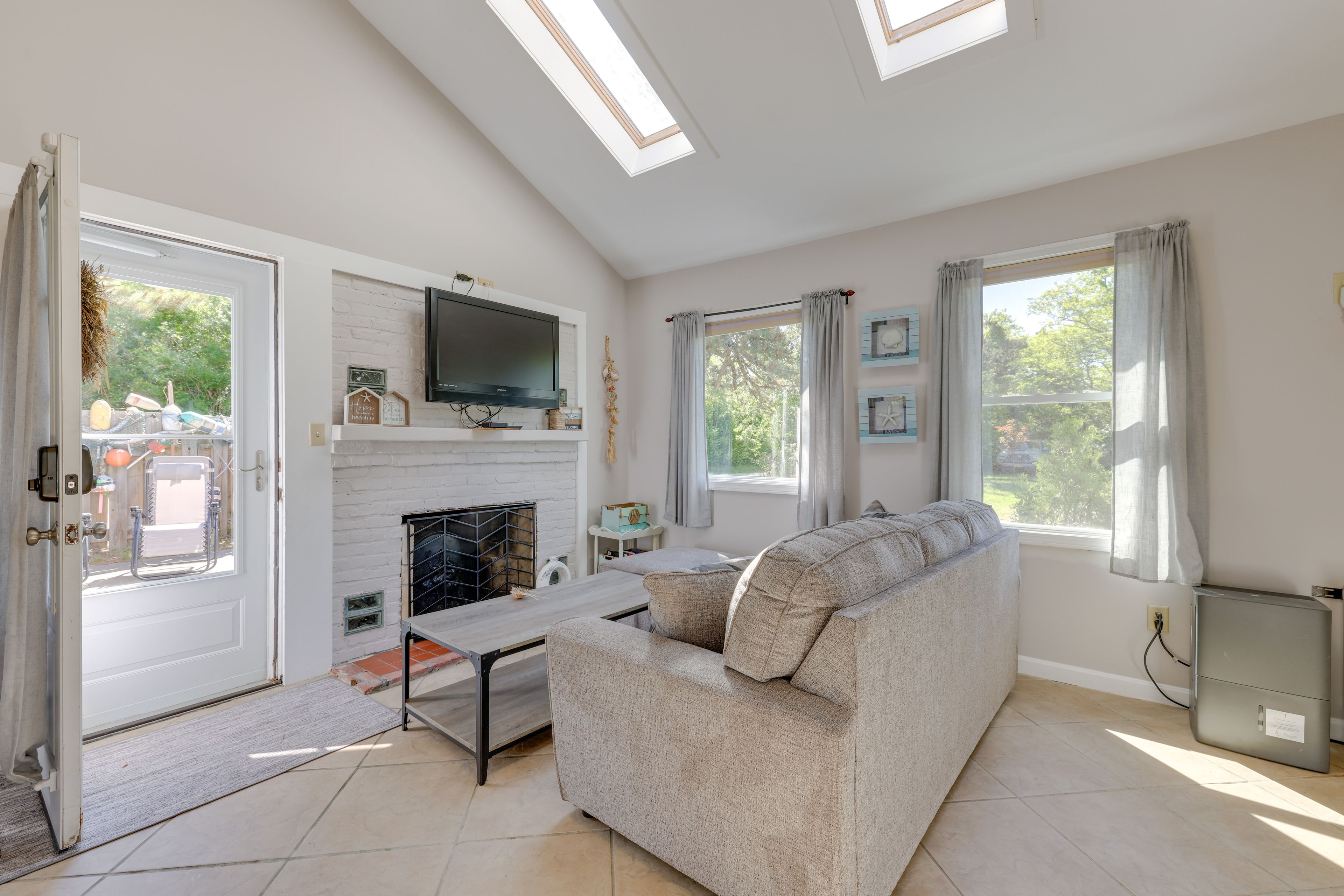 Living Room | Free WiFi | Window A/C Unit | Central Heat