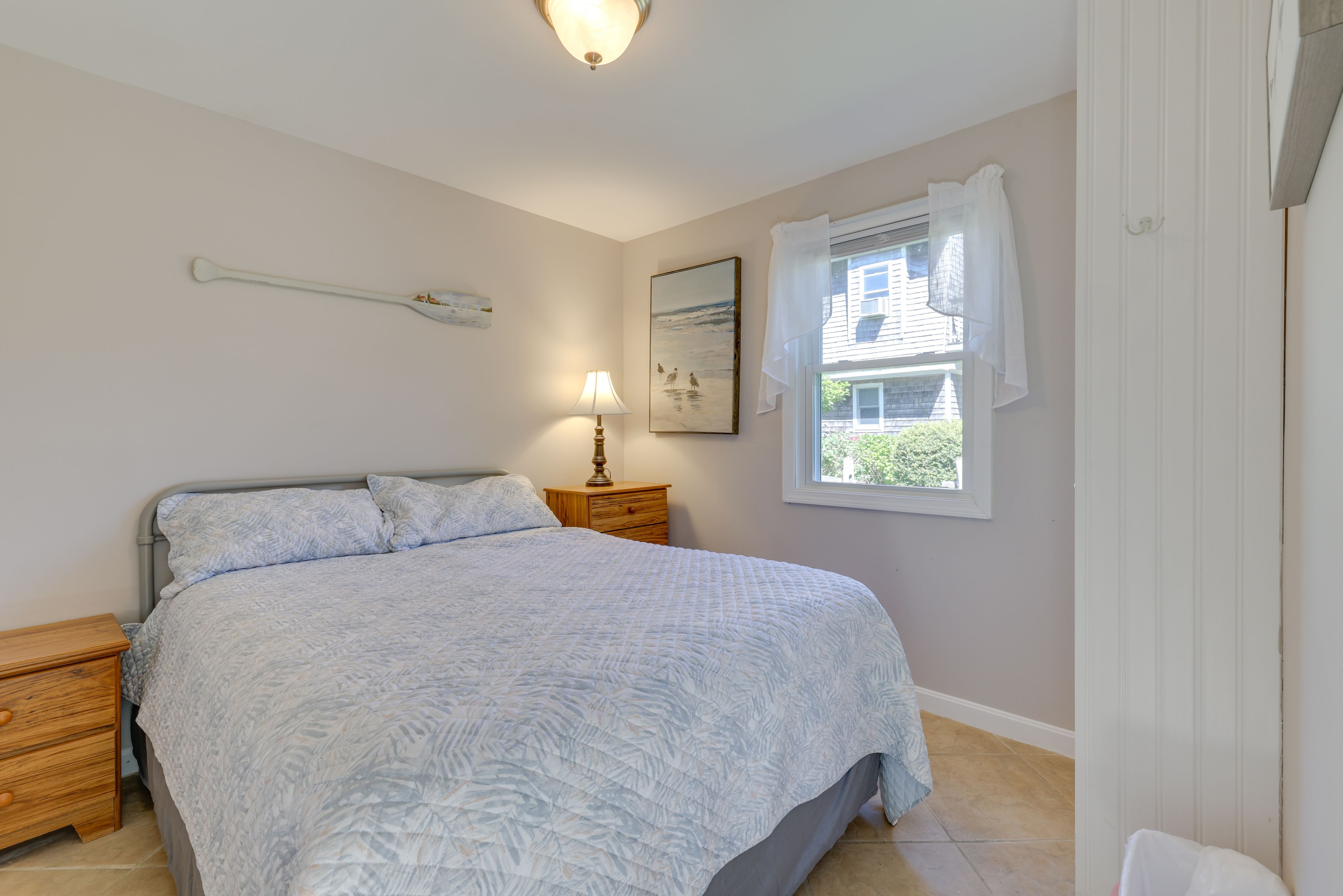 Bedroom 2 | Queen Bed