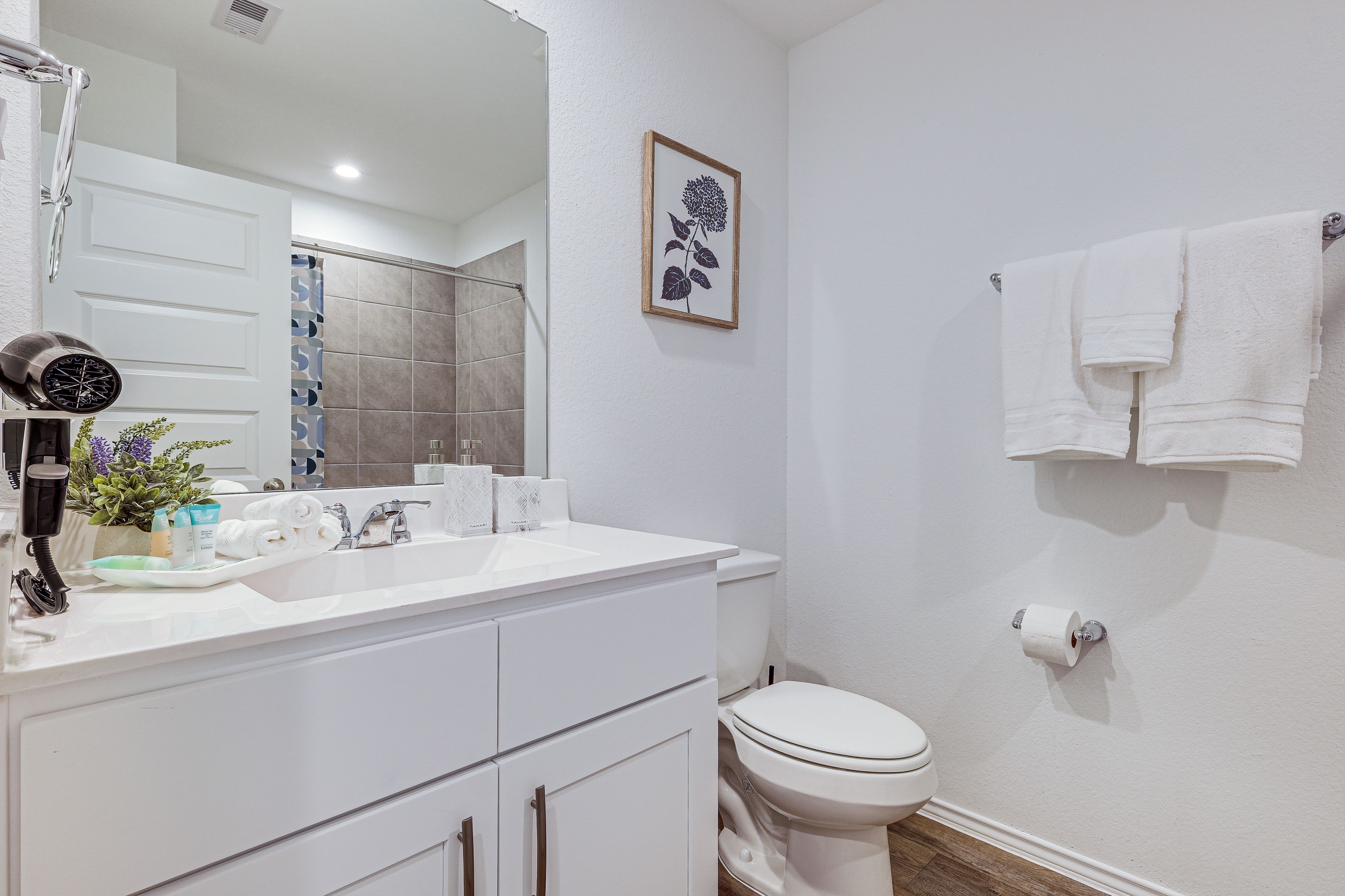 Full Bathroom