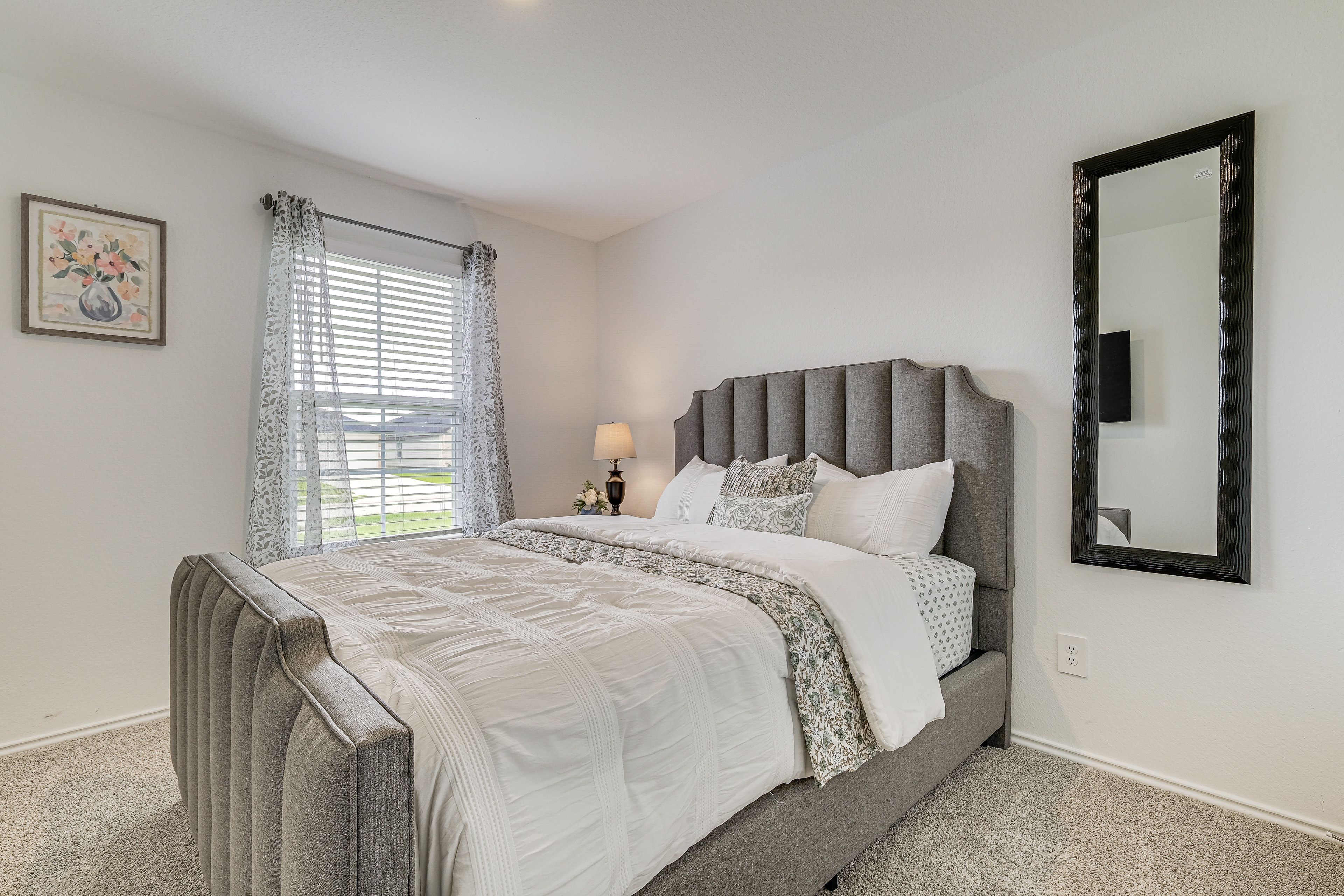Bedroom 2 | Queen Bed