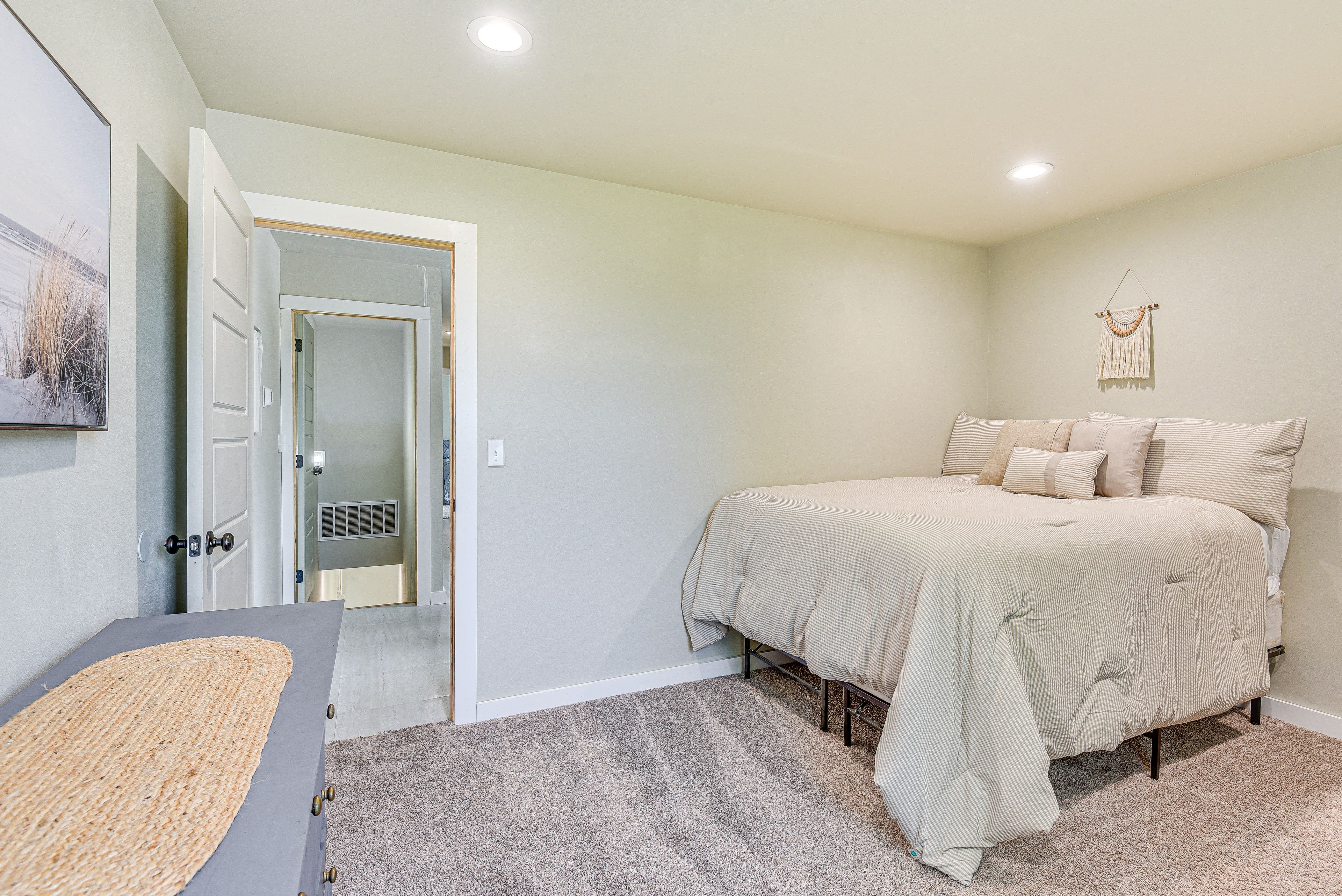 Bedroom 2 | Queen Bed | Twin Bunk Bed | 2nd Floor