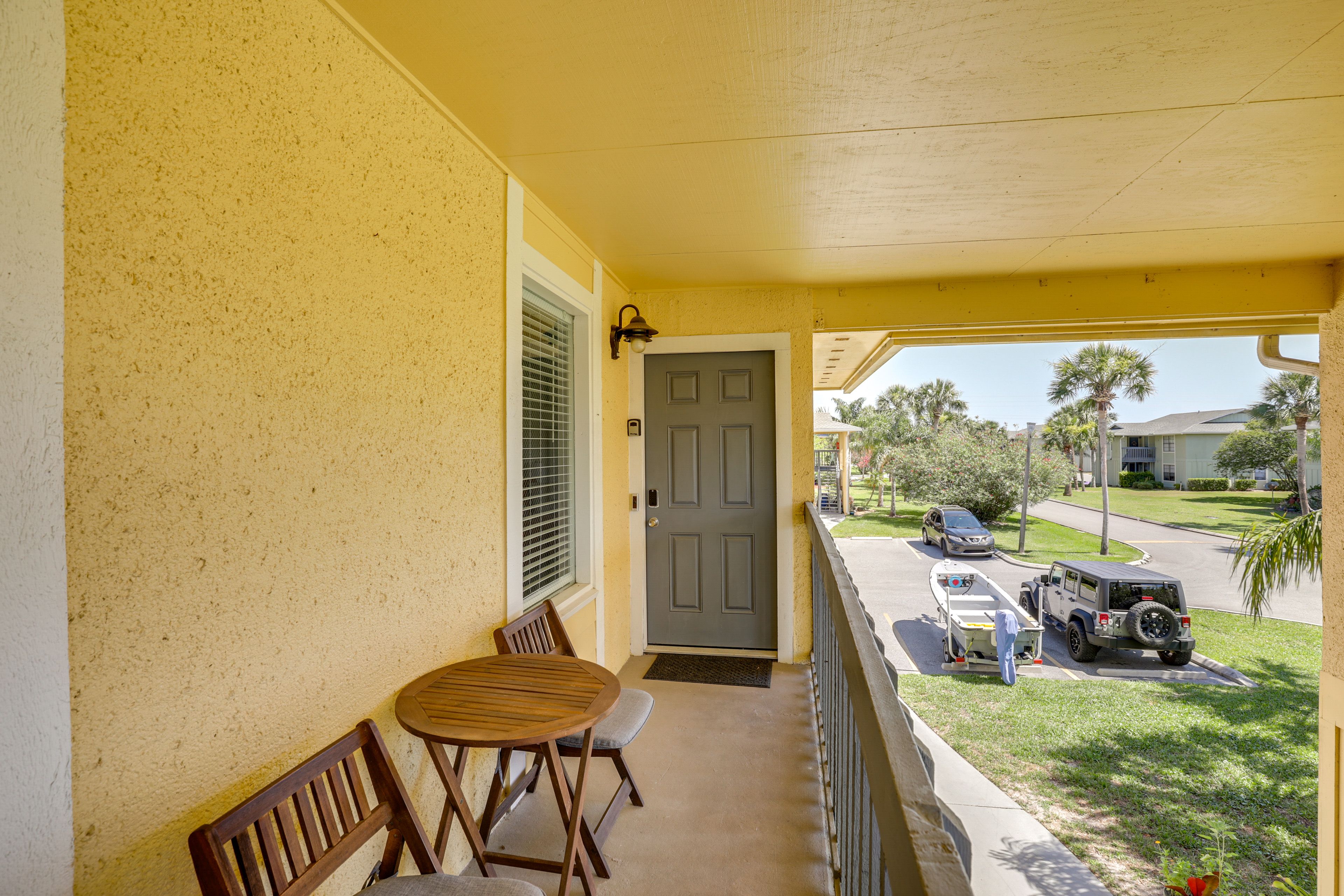 Private Balcony | Outdoor Seating