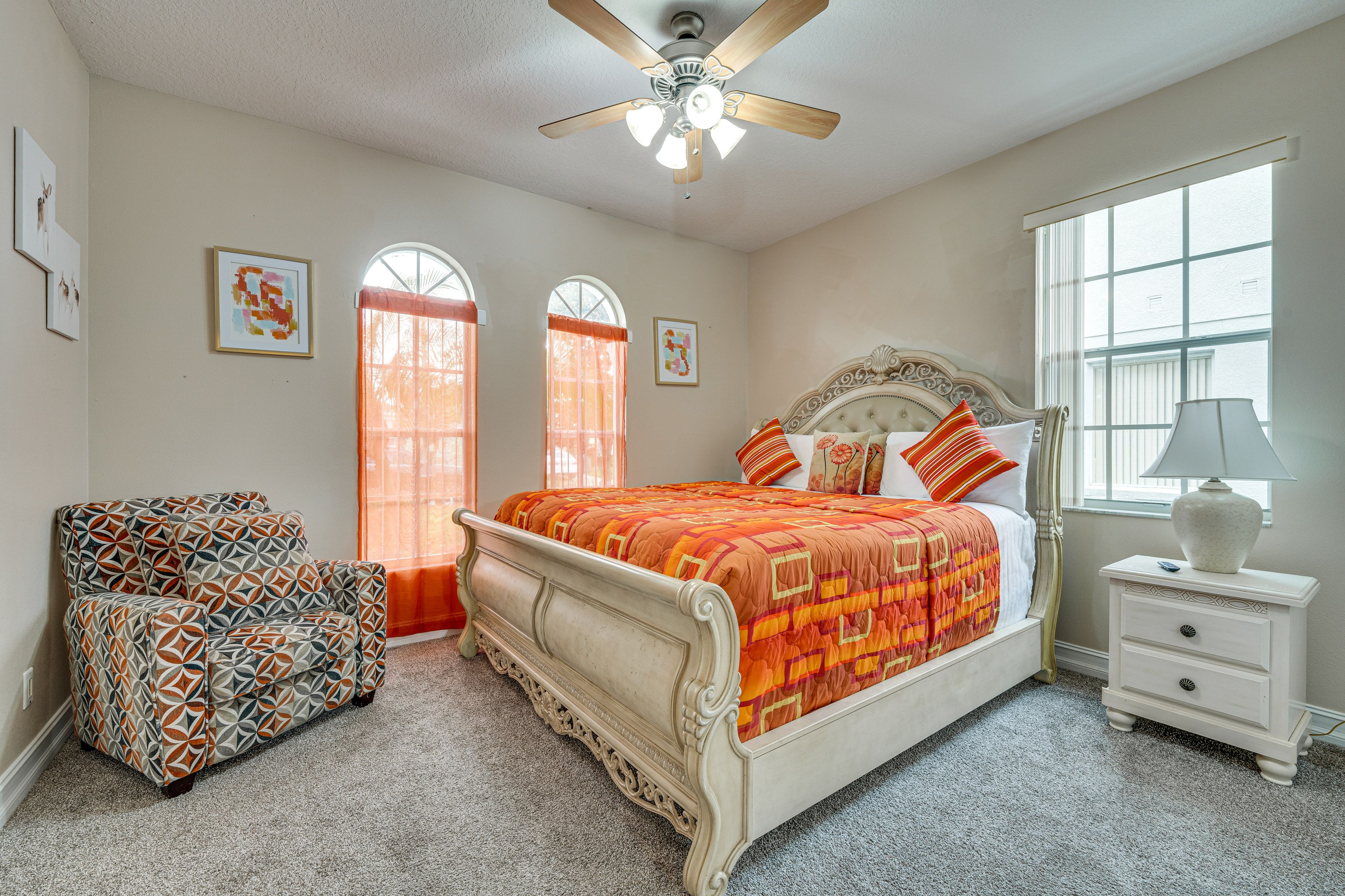 Bedroom 2 | Queen Bed | Flat-Screen TV | 1st Floor