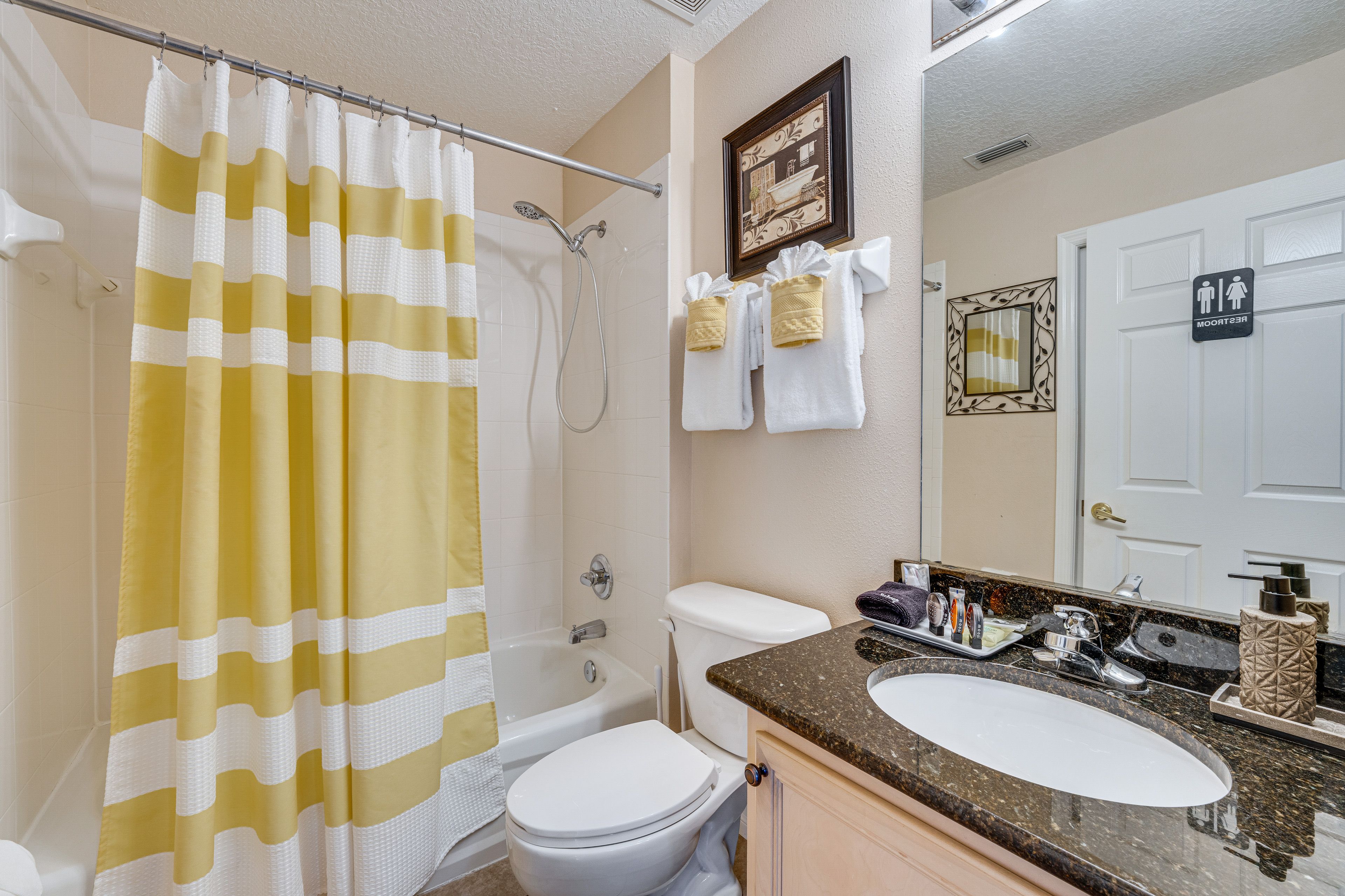 Full Bathroom | 2nd Floor
