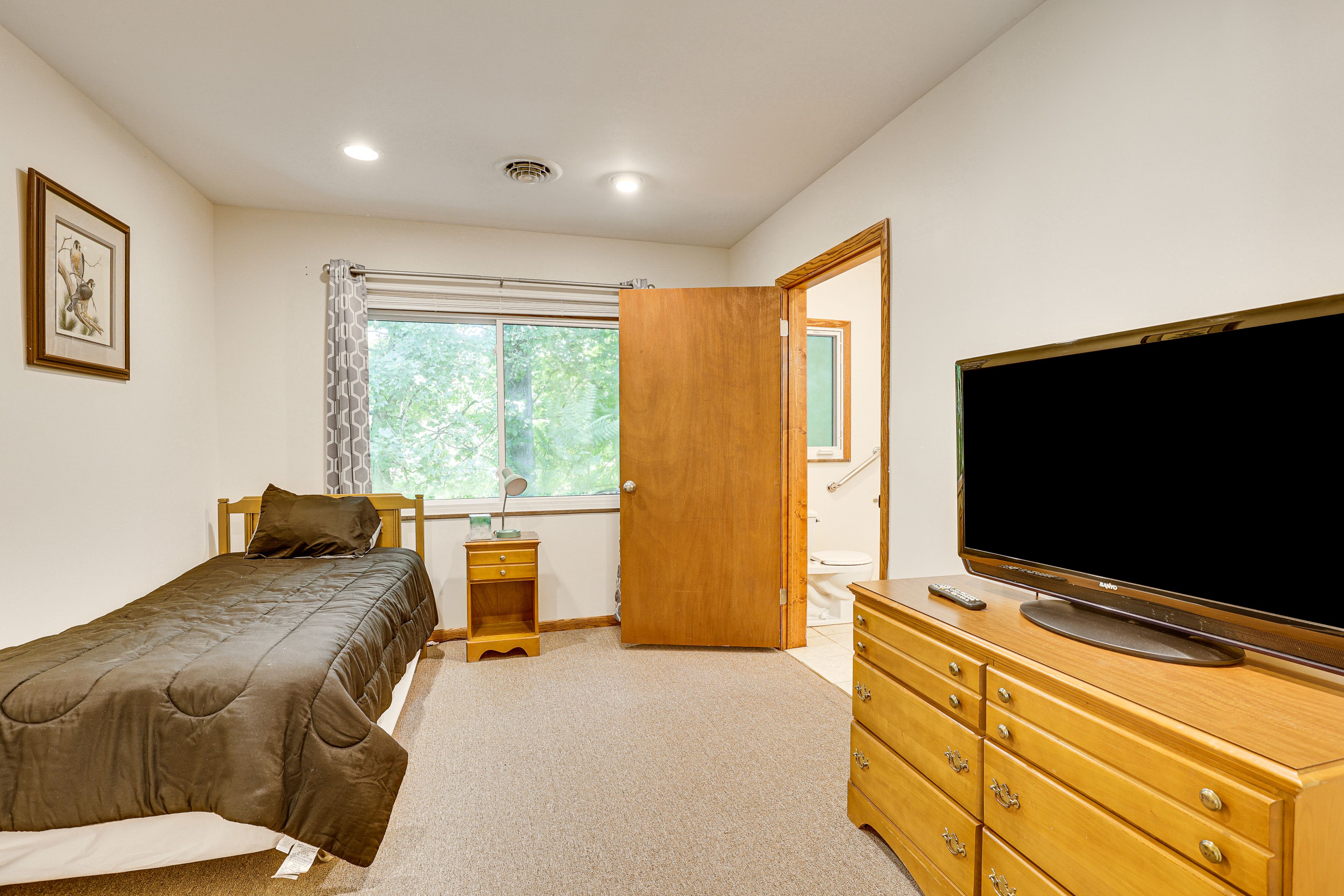 Bedroom 5 | Twin Bed