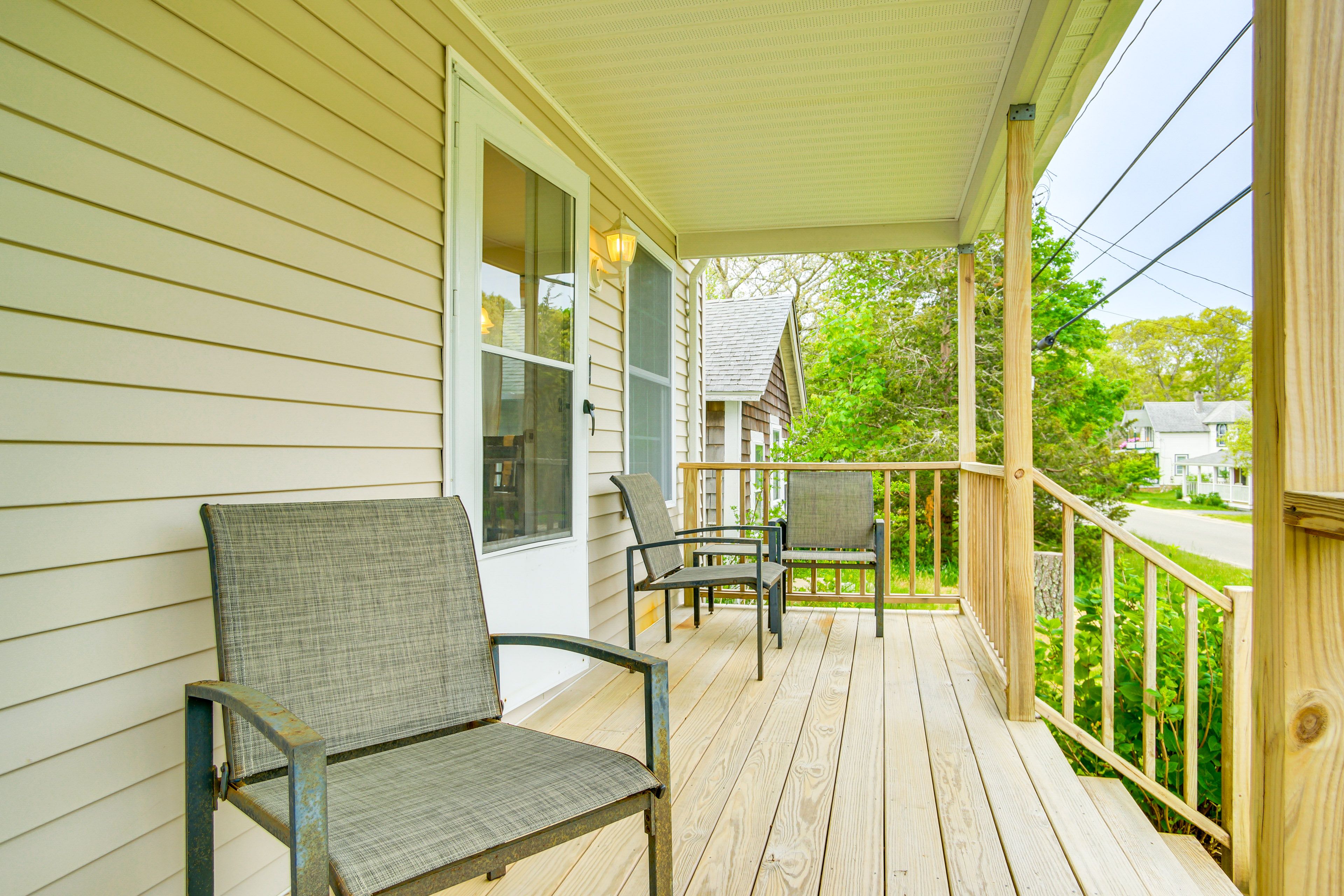 Front Porch | Outdoor Seating