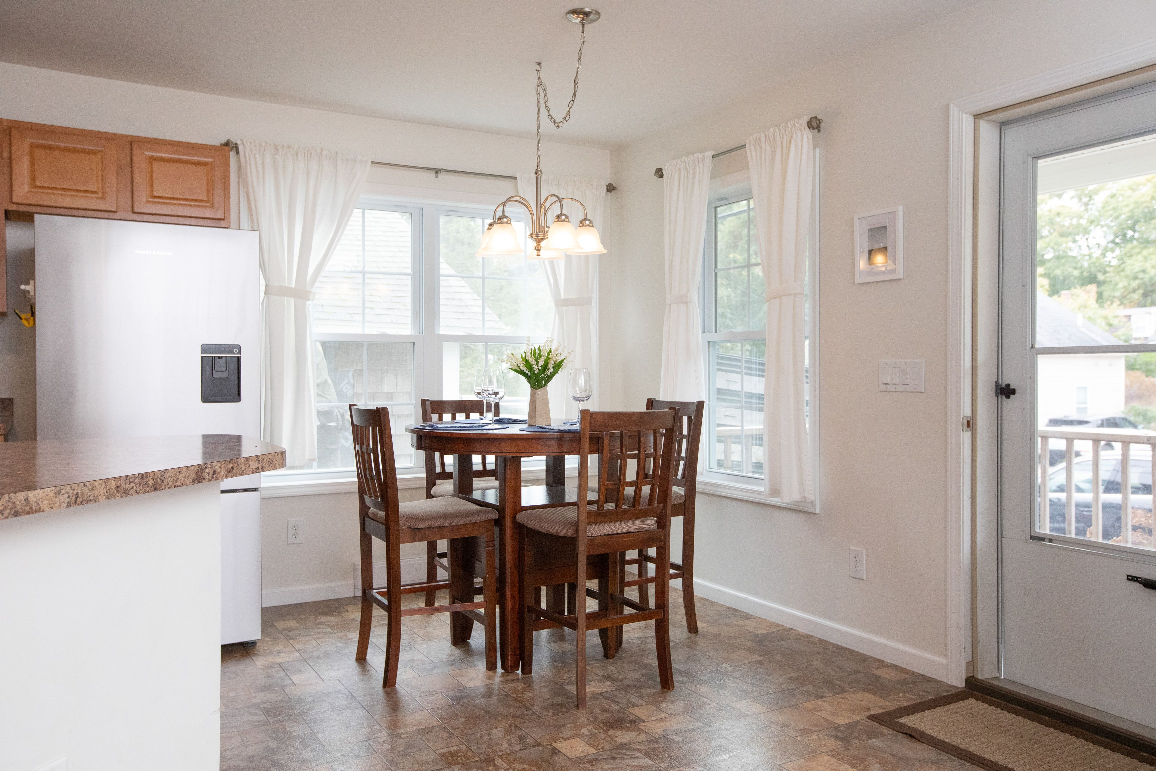 Dining Area | Main Level