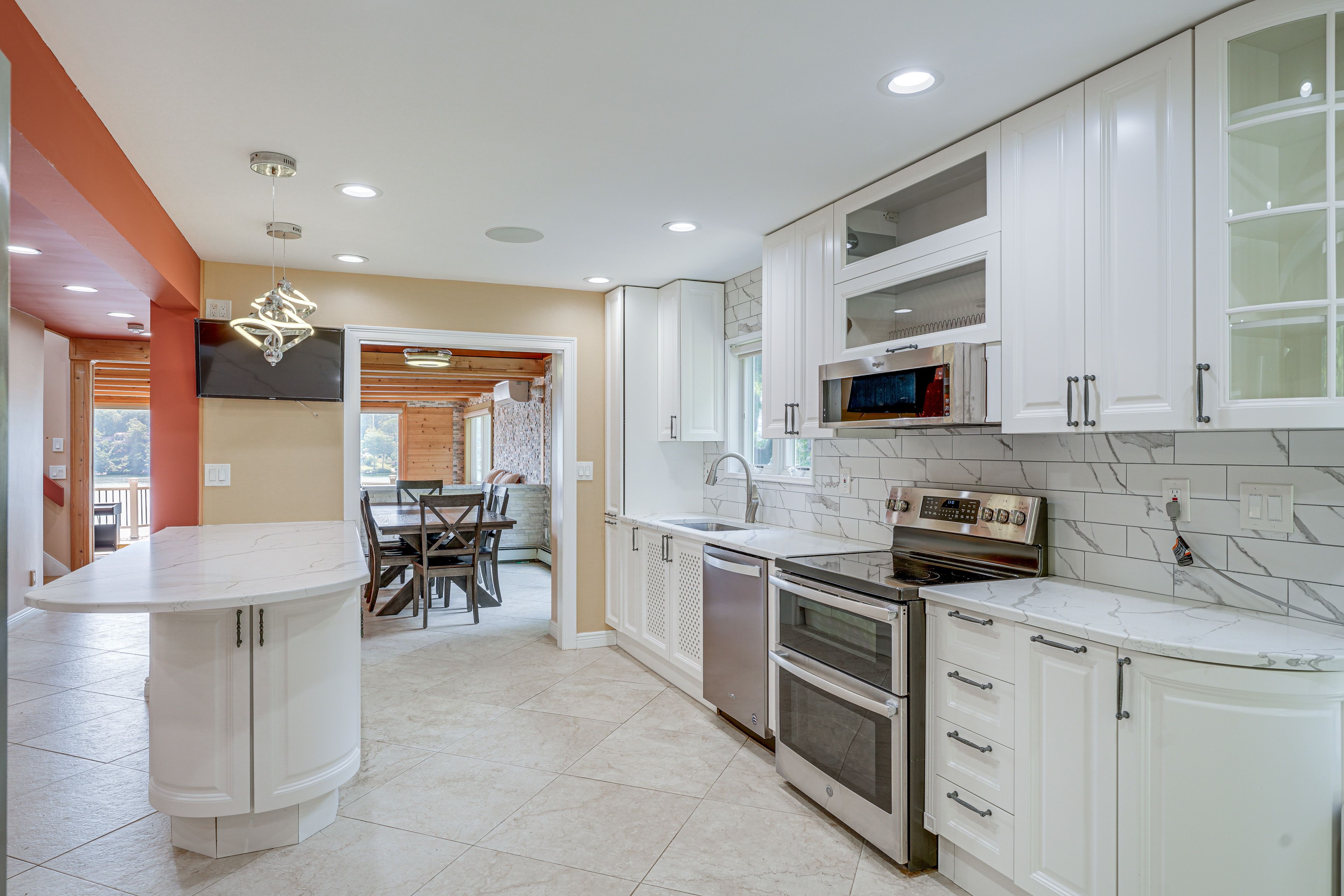 Kitchen | Cooking Basics | Main Level