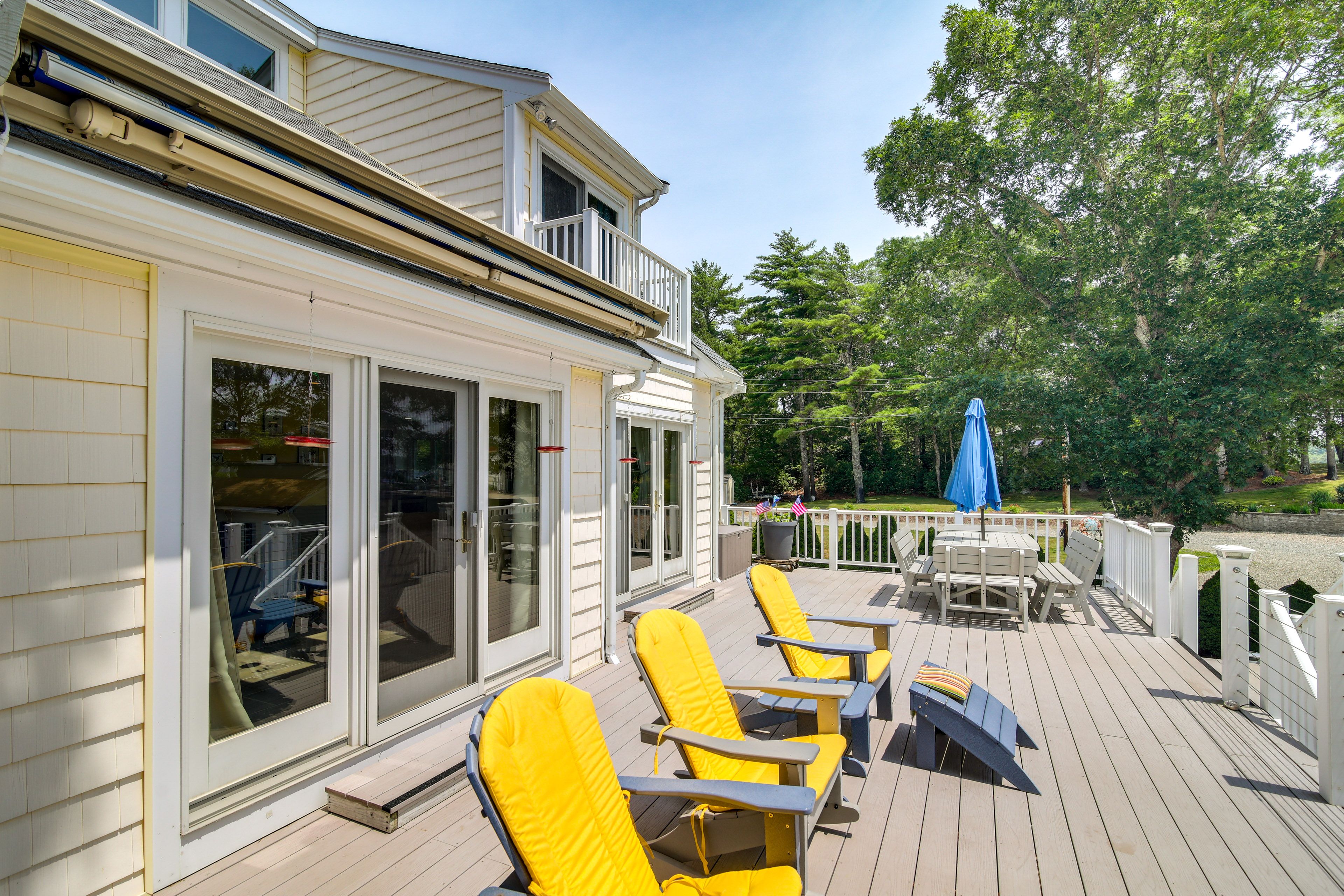 Deck | Outdoor Dining | Gas Grill | Water View