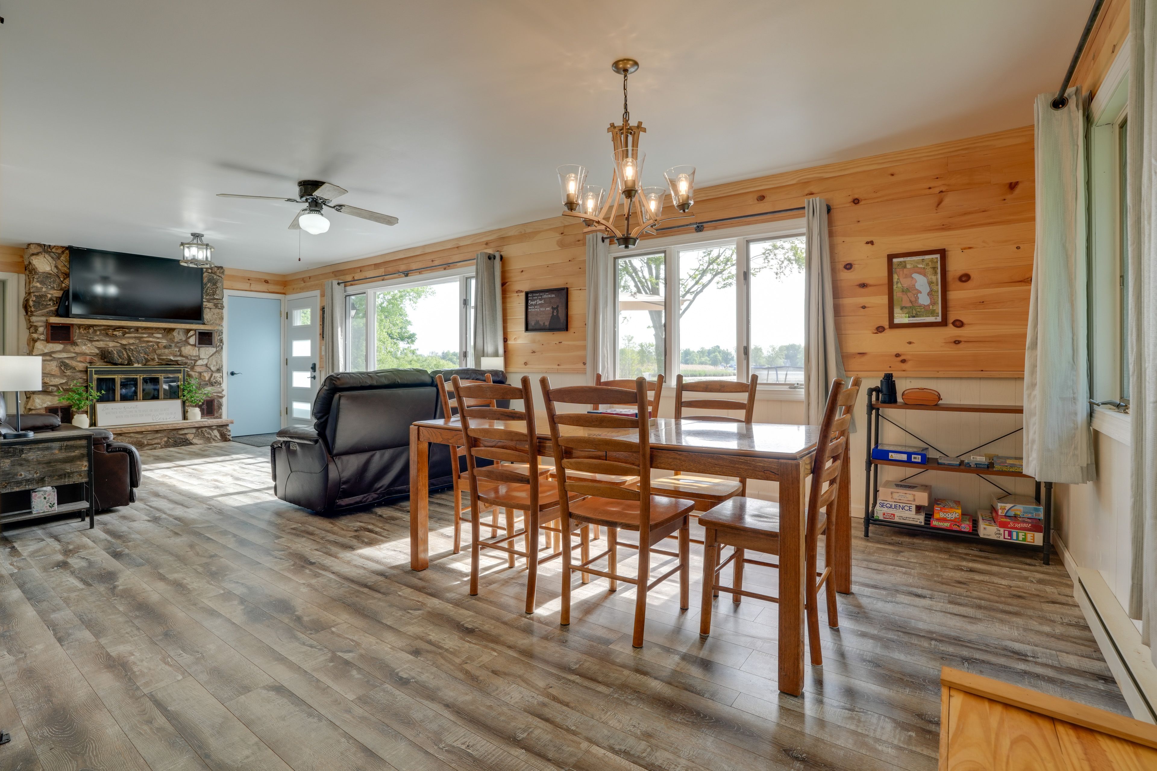 Dining Area | Dishware & Flatware