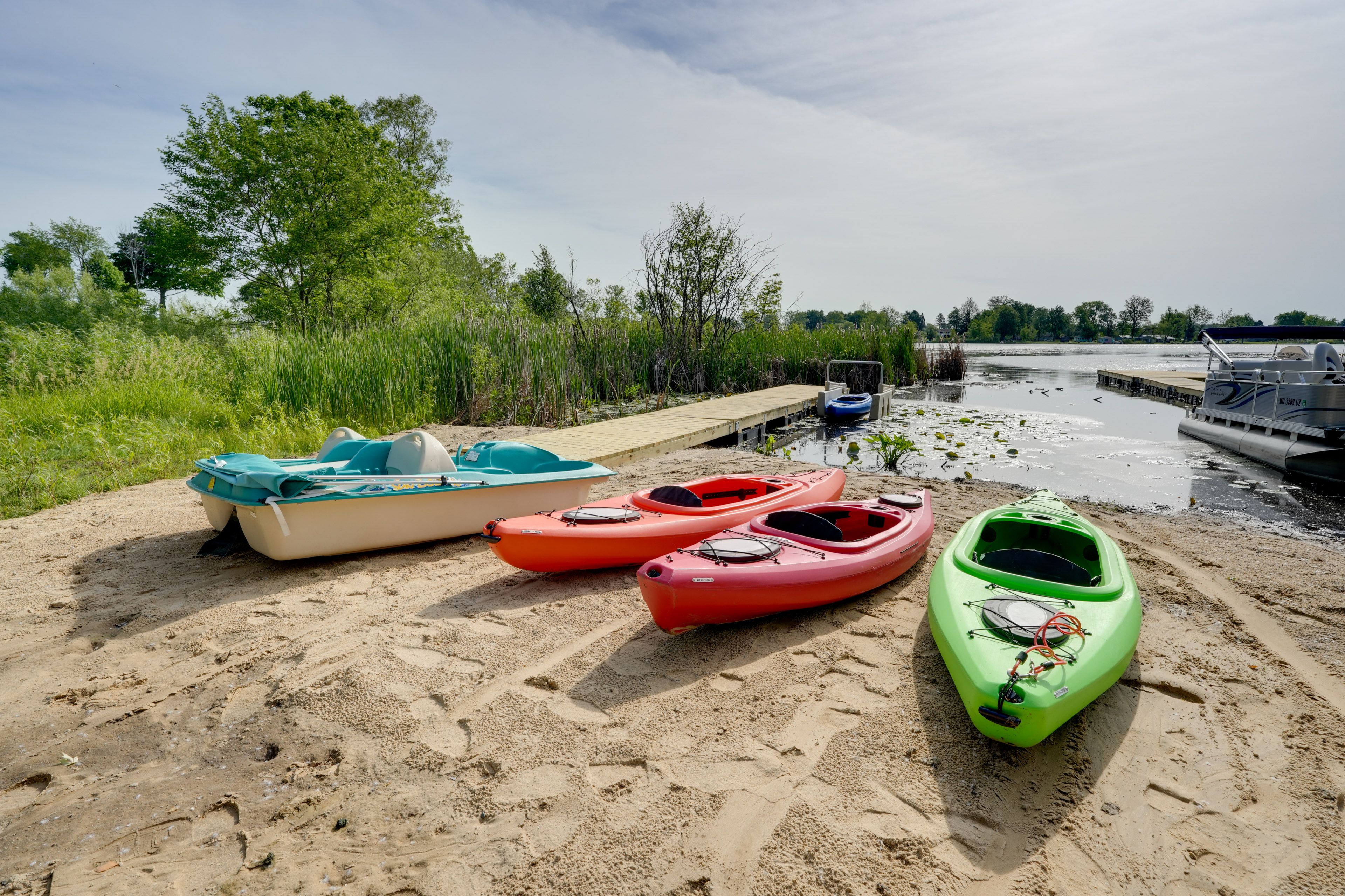 Private Lakefront w/ Beach | 4 Kayaks | Pedal Boat | Pontoon Not Available