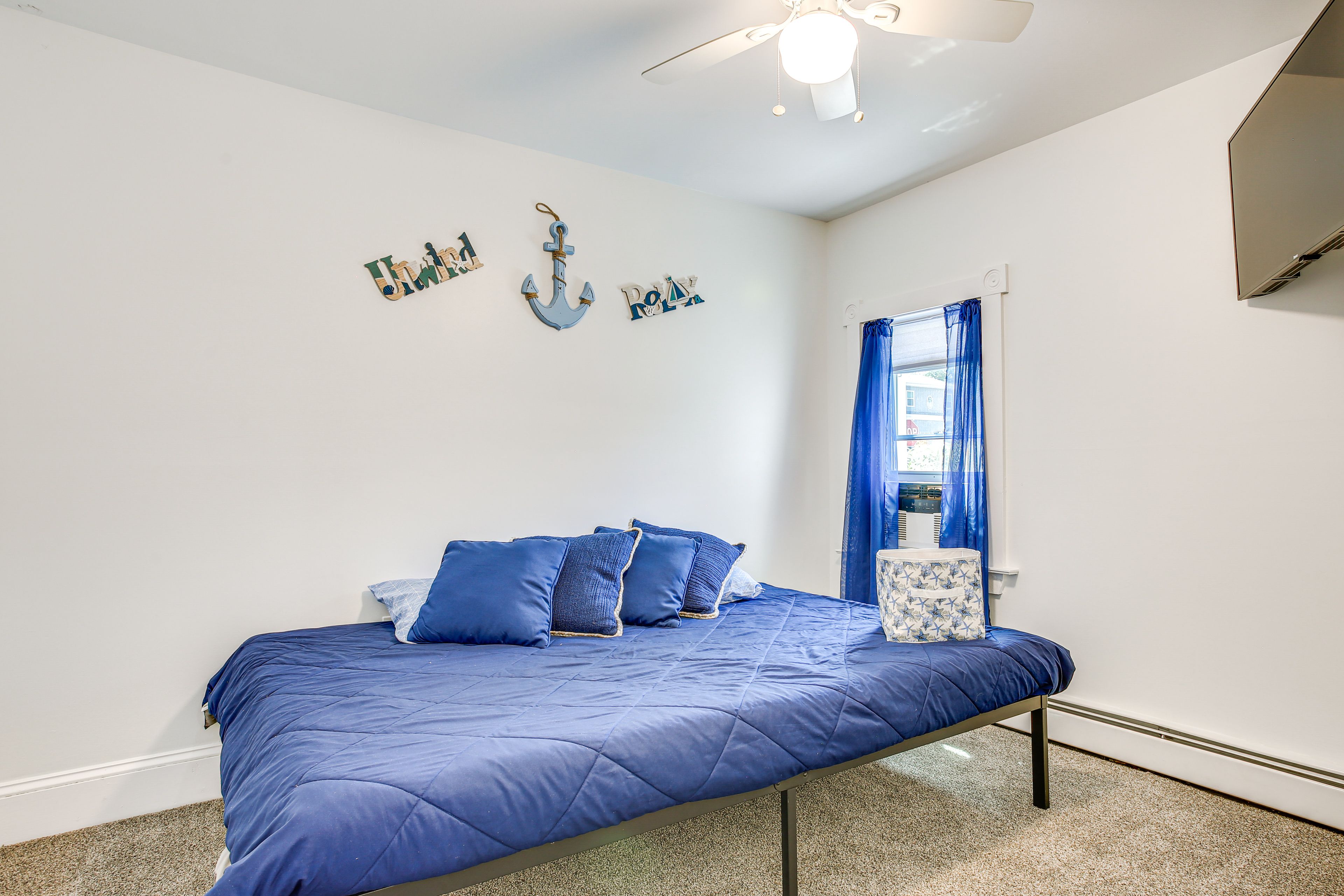 Bedroom 2 | Queen Bed