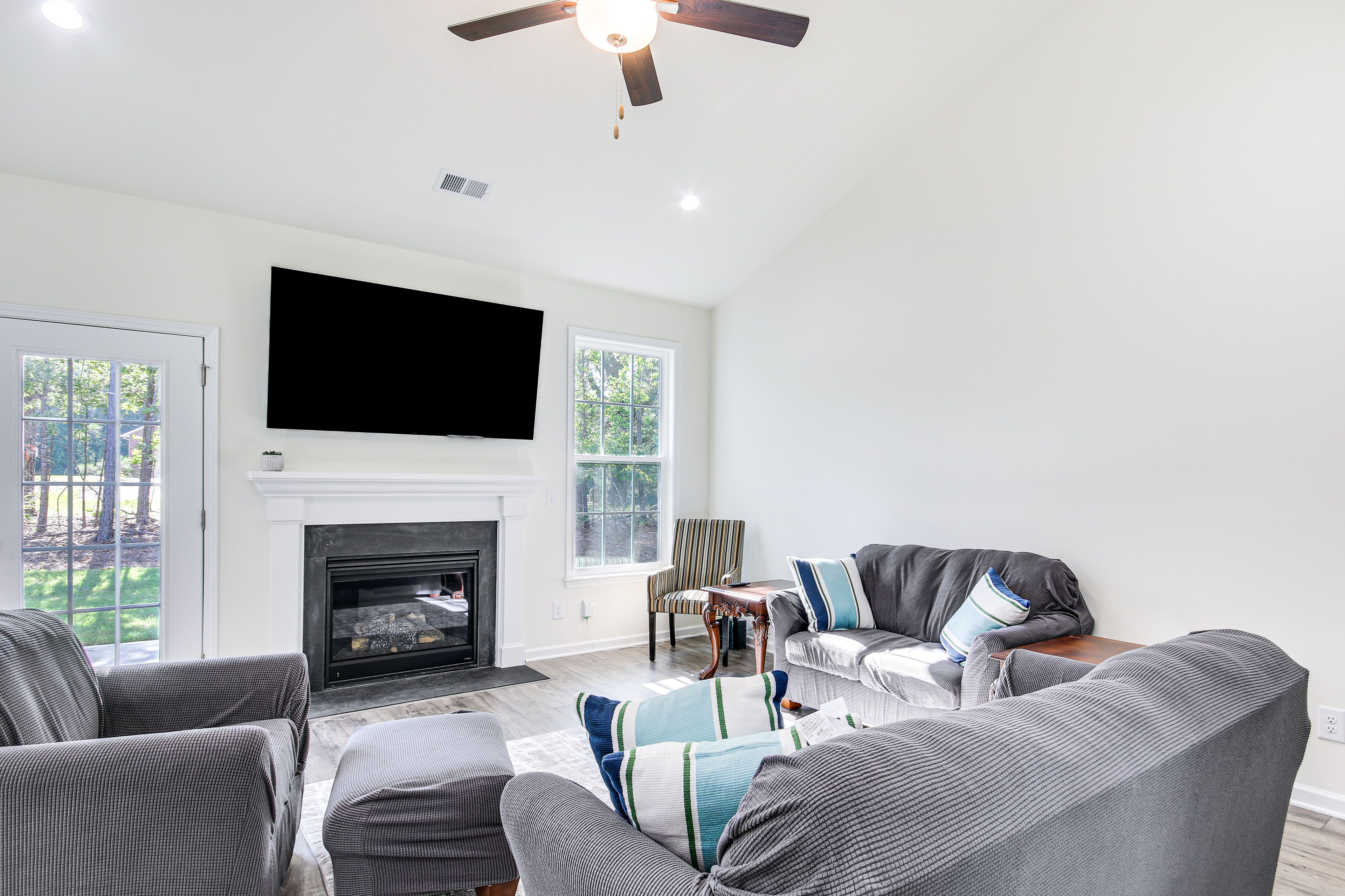 Living Room | Central A/C & Heating
