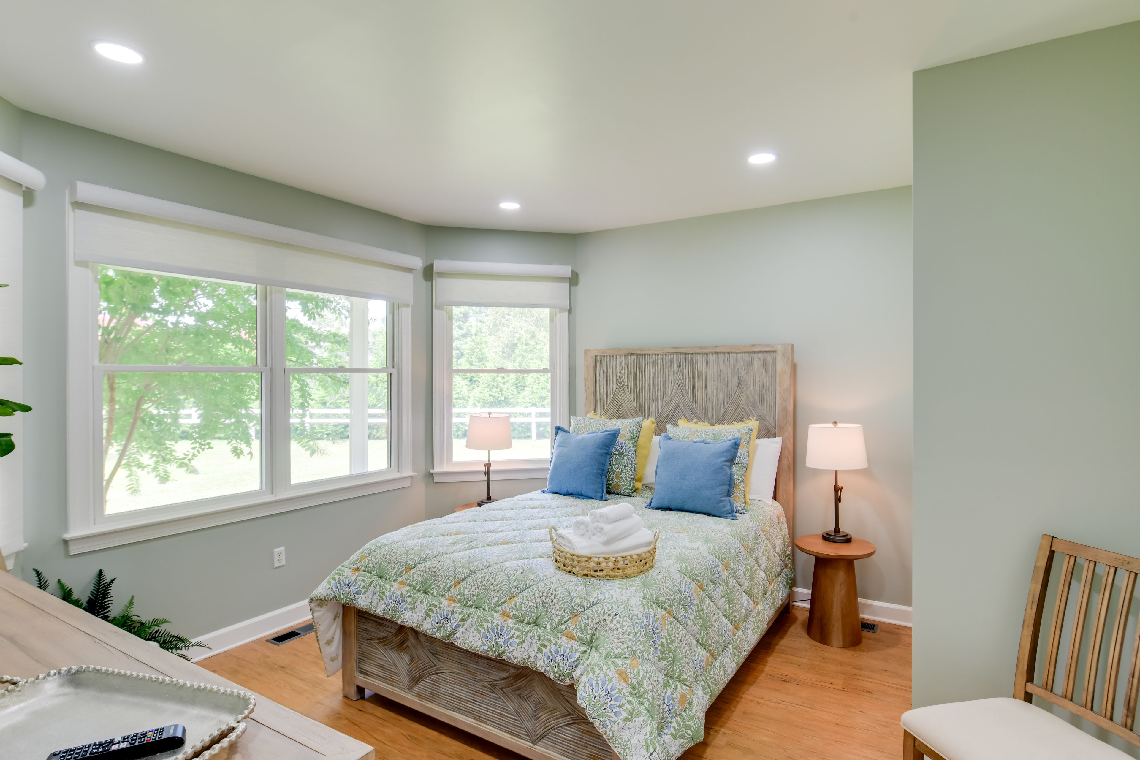 Bedroom 1 | Queen Bed | 1st Floor