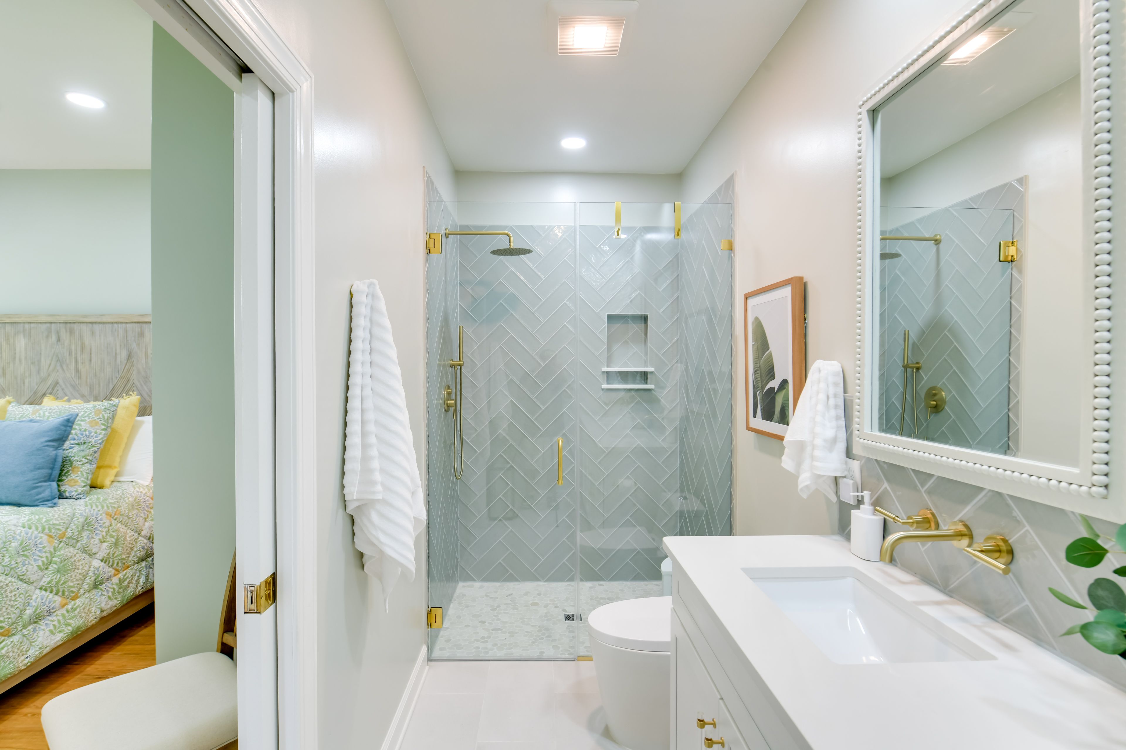 En-Suite Bathroom | 1st Floor