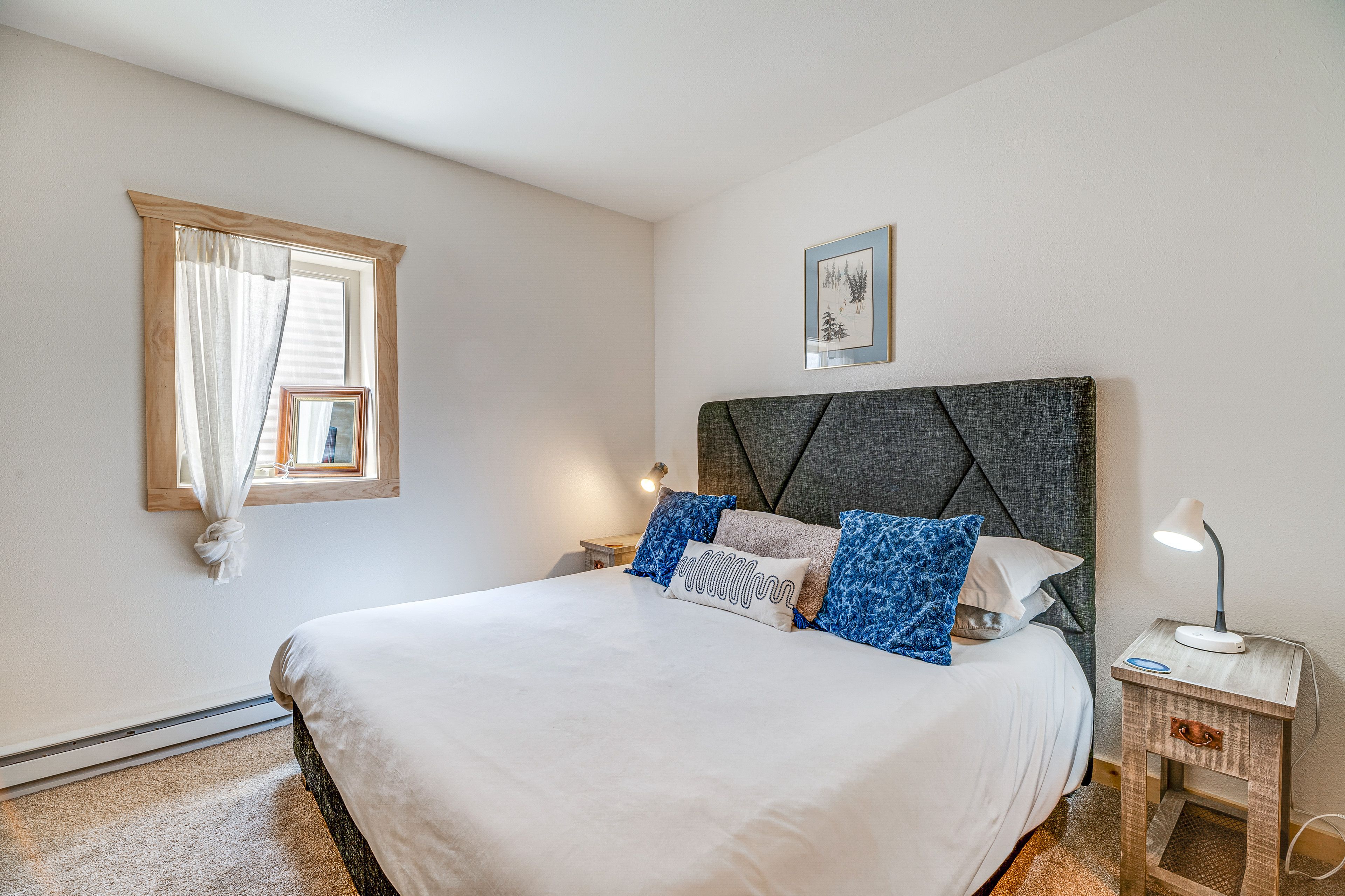 Bedroom 2 | King Bed | Basement