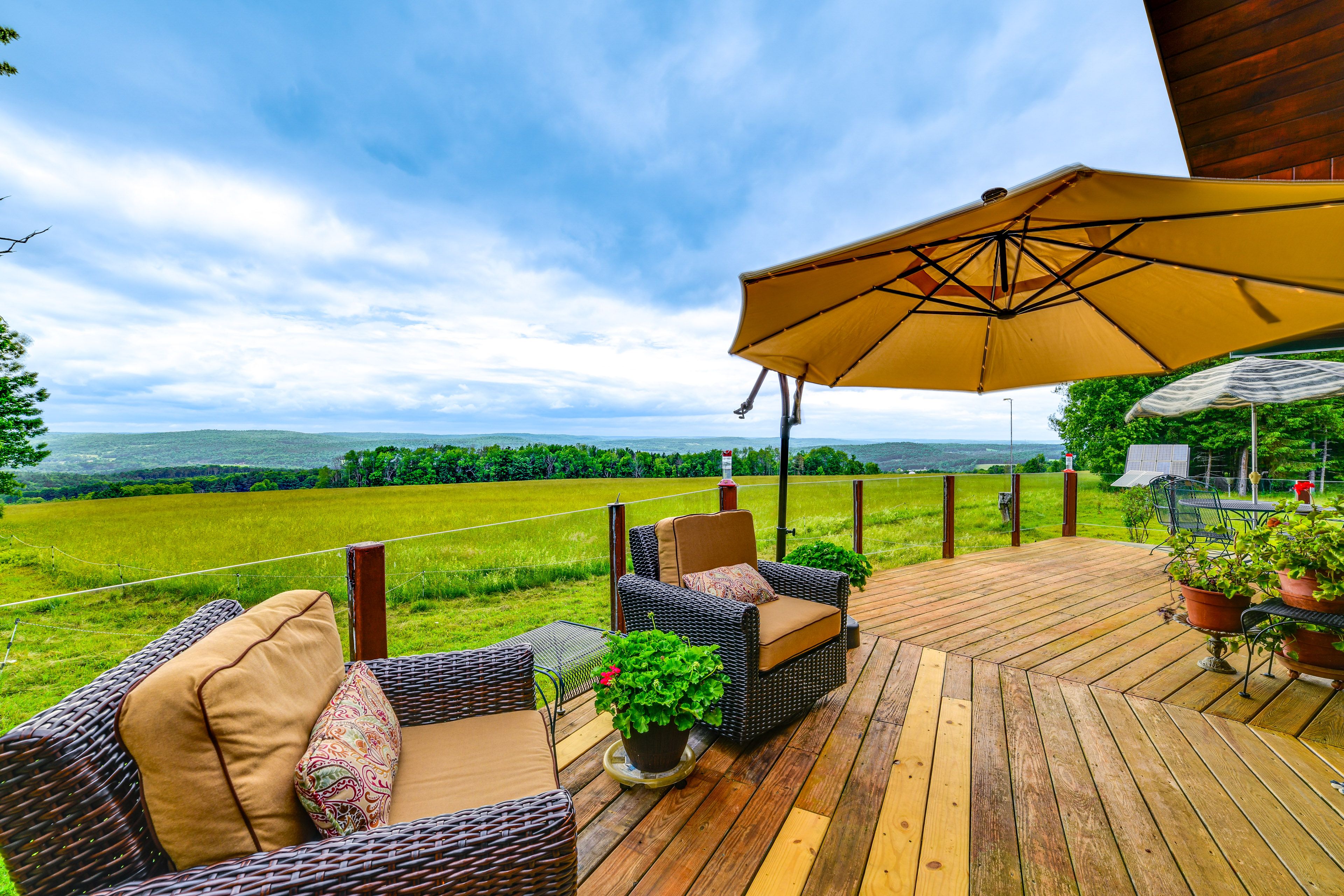 Oxford Vacation Rental | 2BR | 3BA | Steps to Enter | 1,400 Sq Ft