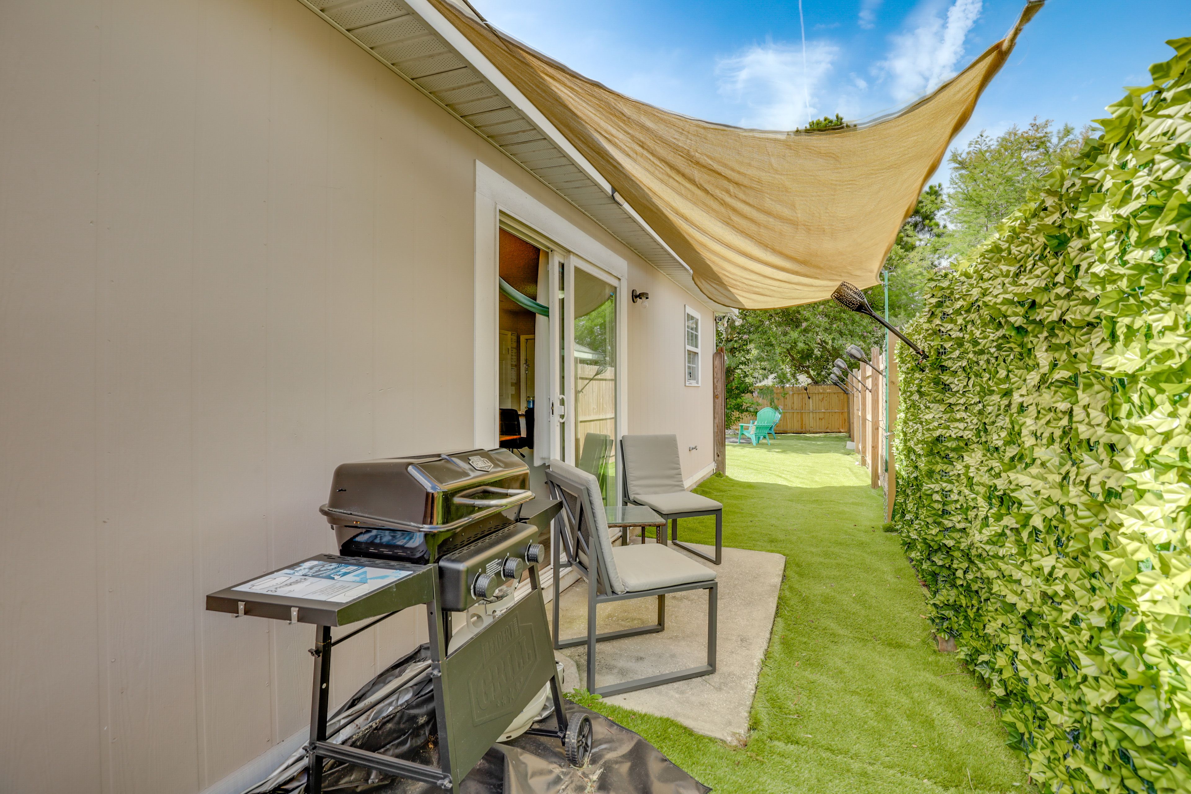 Shaded Patio | Gas Grill