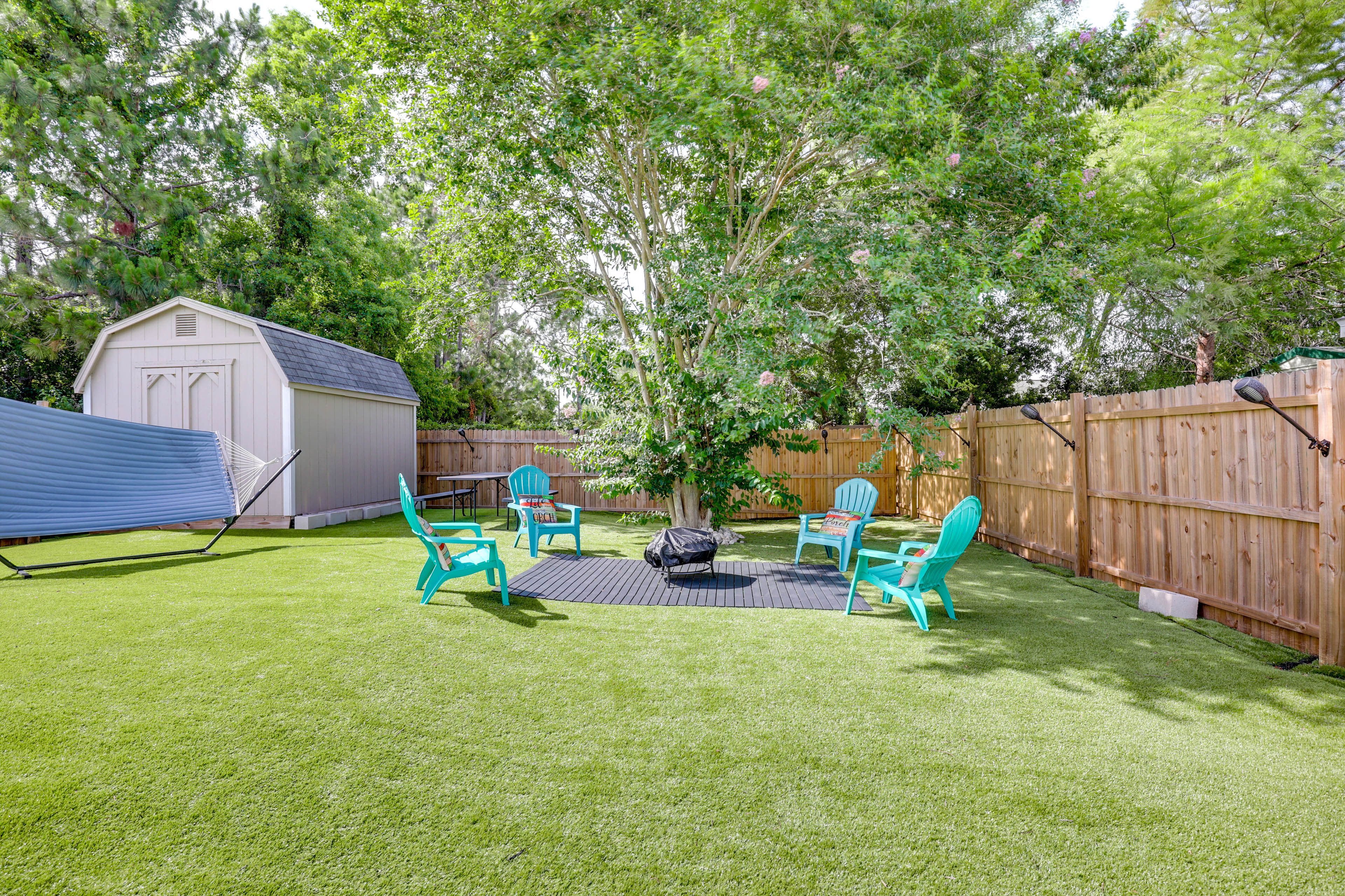 Fenced Yard | Fire Pit | Hammock
