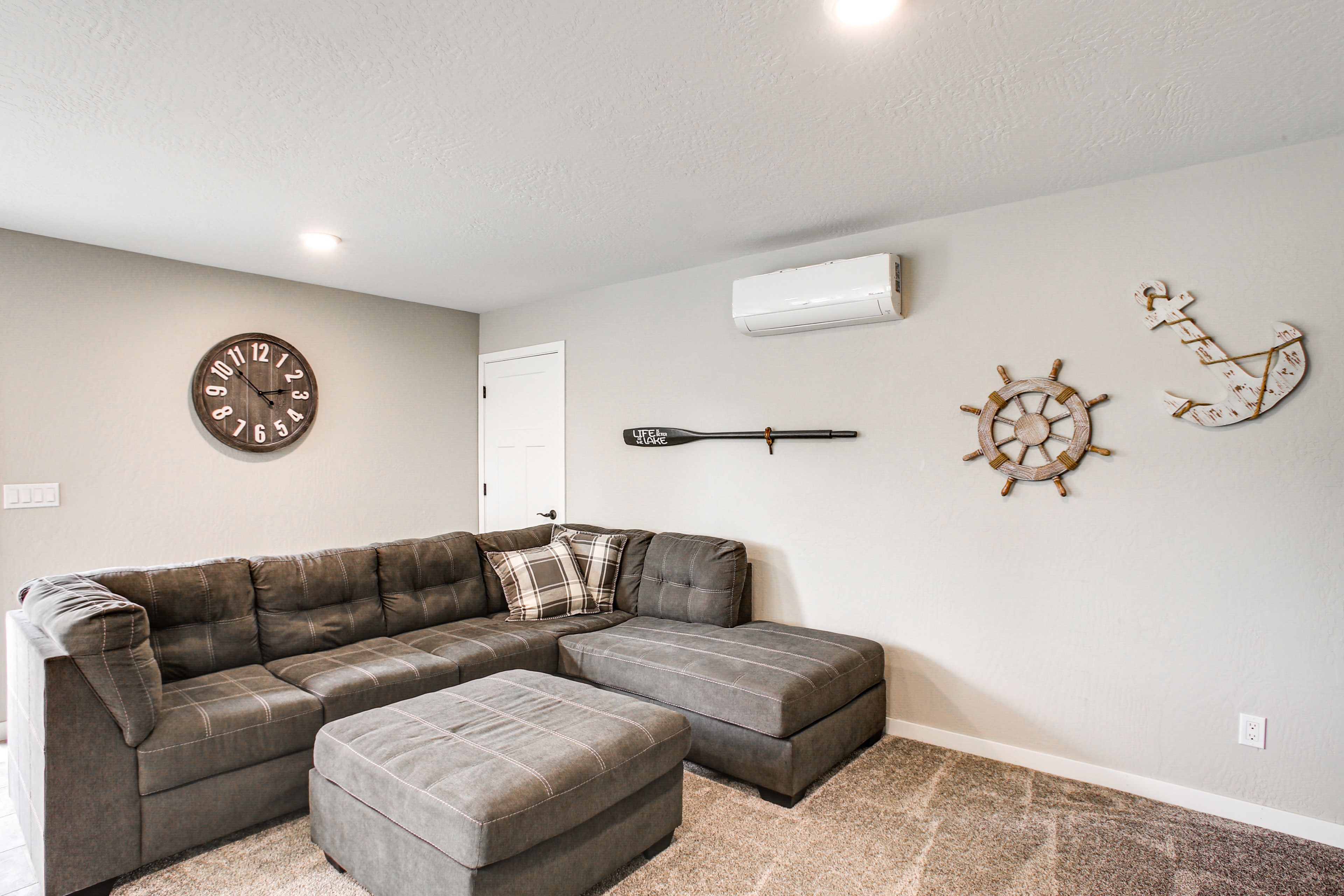 Living Room | Central Air Conditioning & Heat | Smart TV