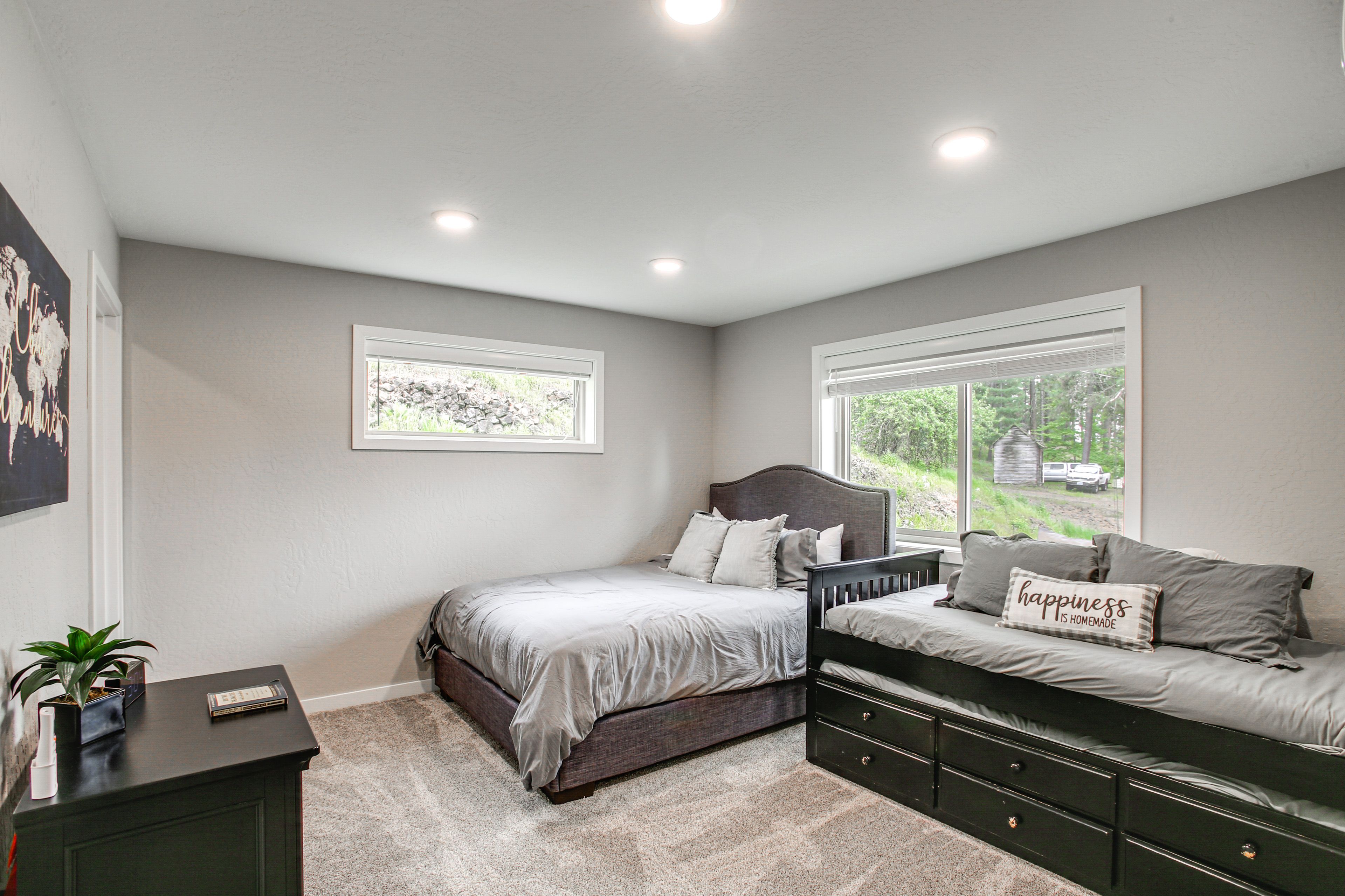 Bedroom 2 | Queen Bed | Twin Daybed w/ Twin Trundle