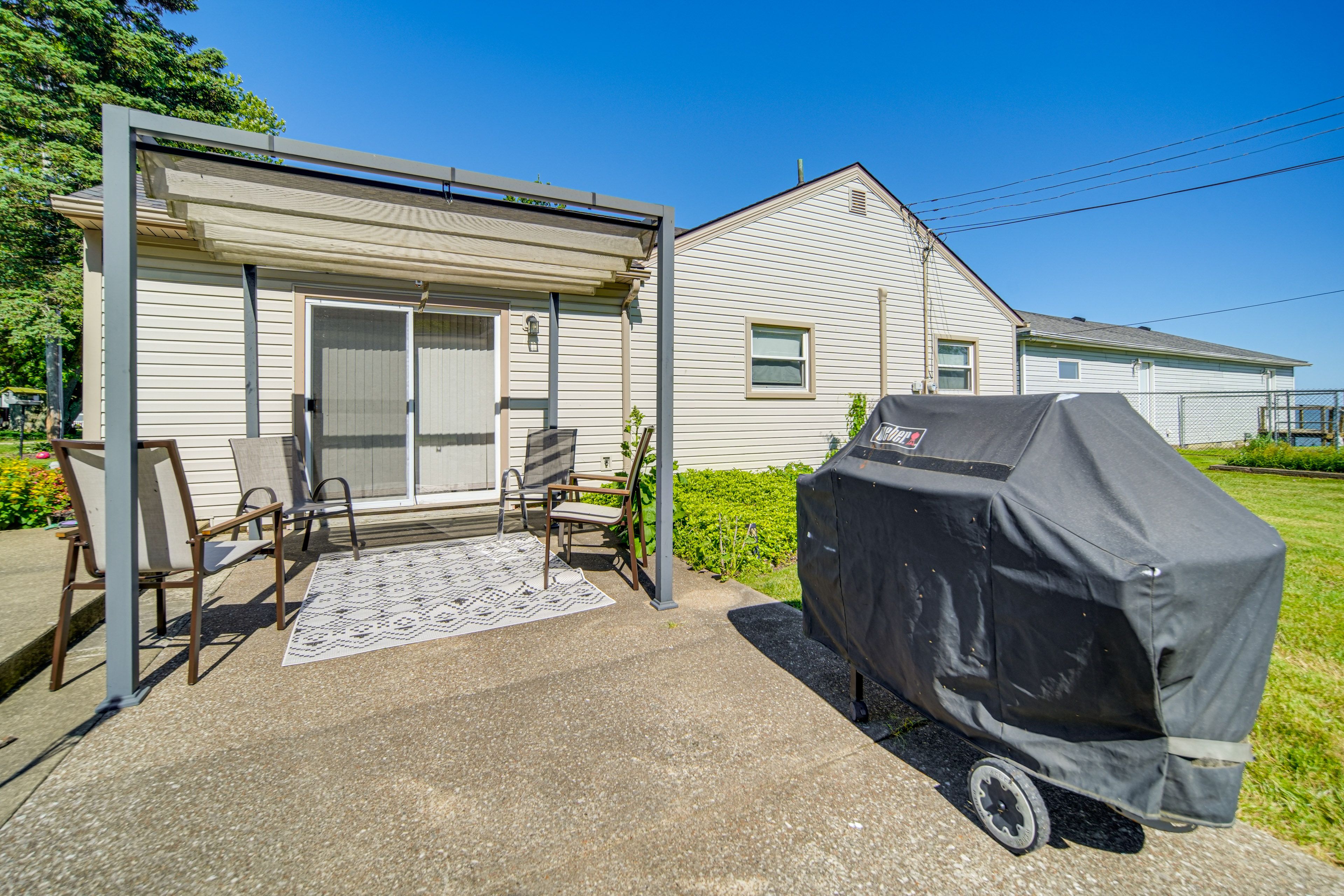Patio | Gas Grill | Fire Pit