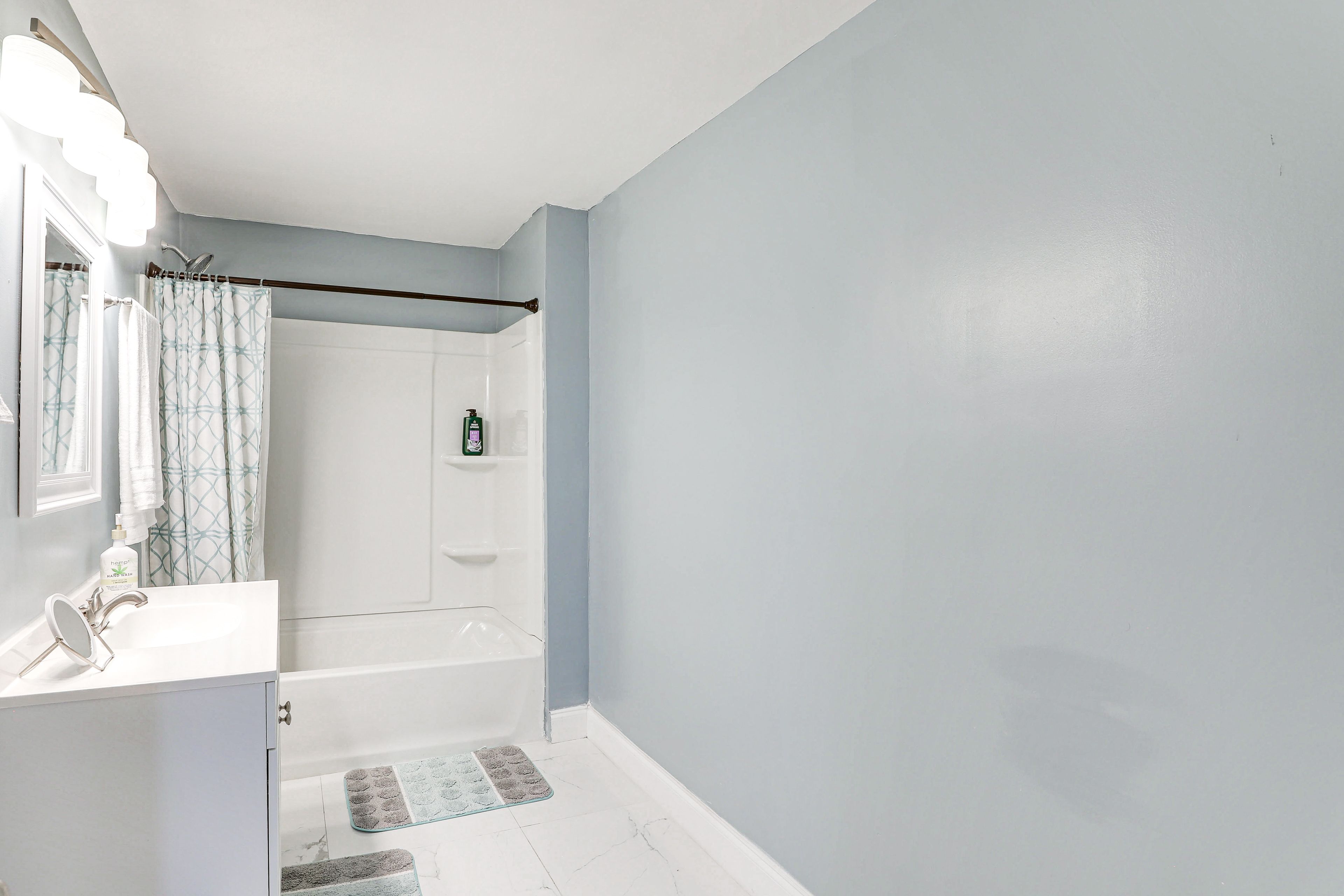 En-Suite Bathroom | 2nd Floor