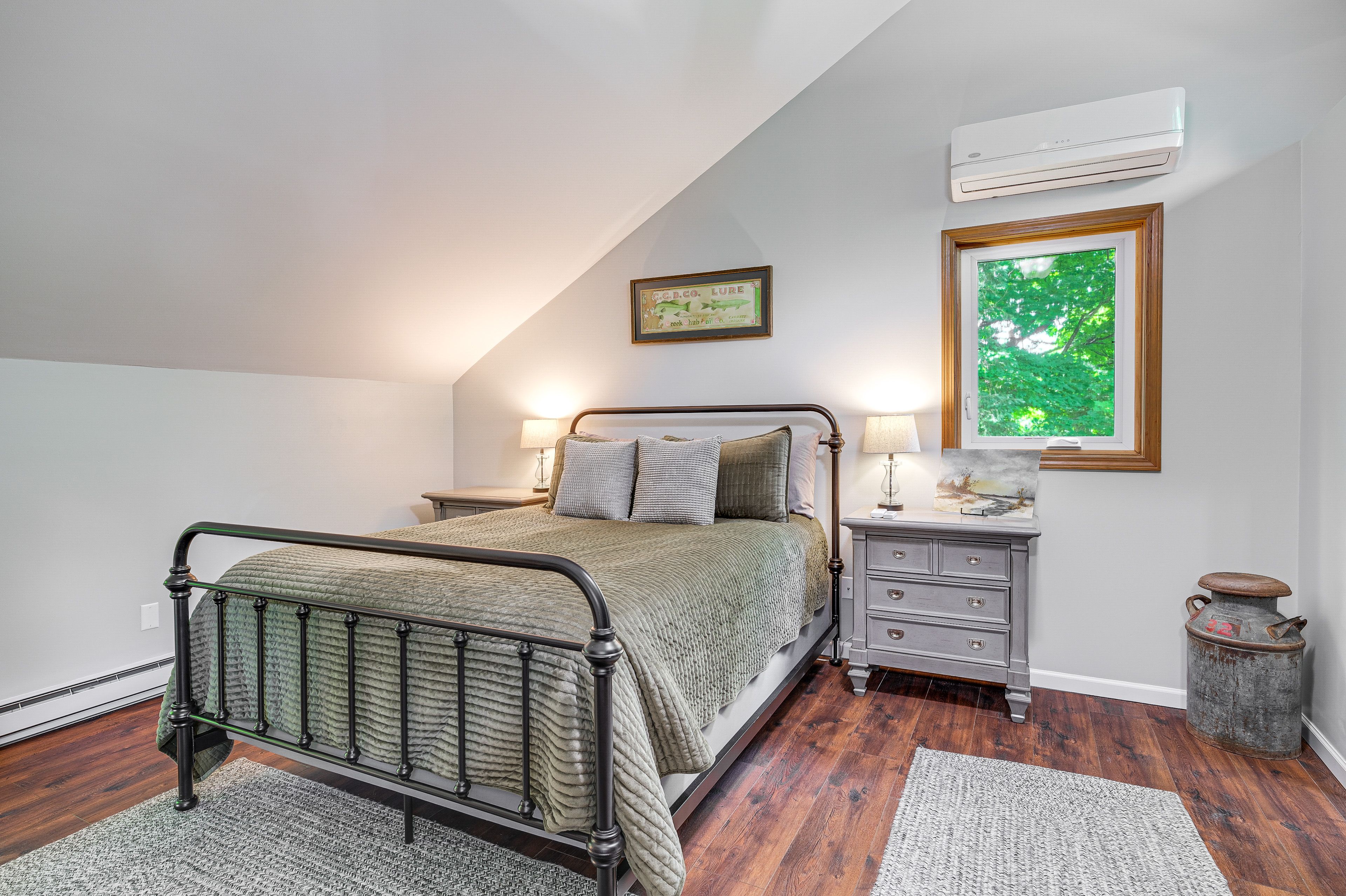 Bedroom 2 | Queen Bed | 2nd Floor | Linens Provided