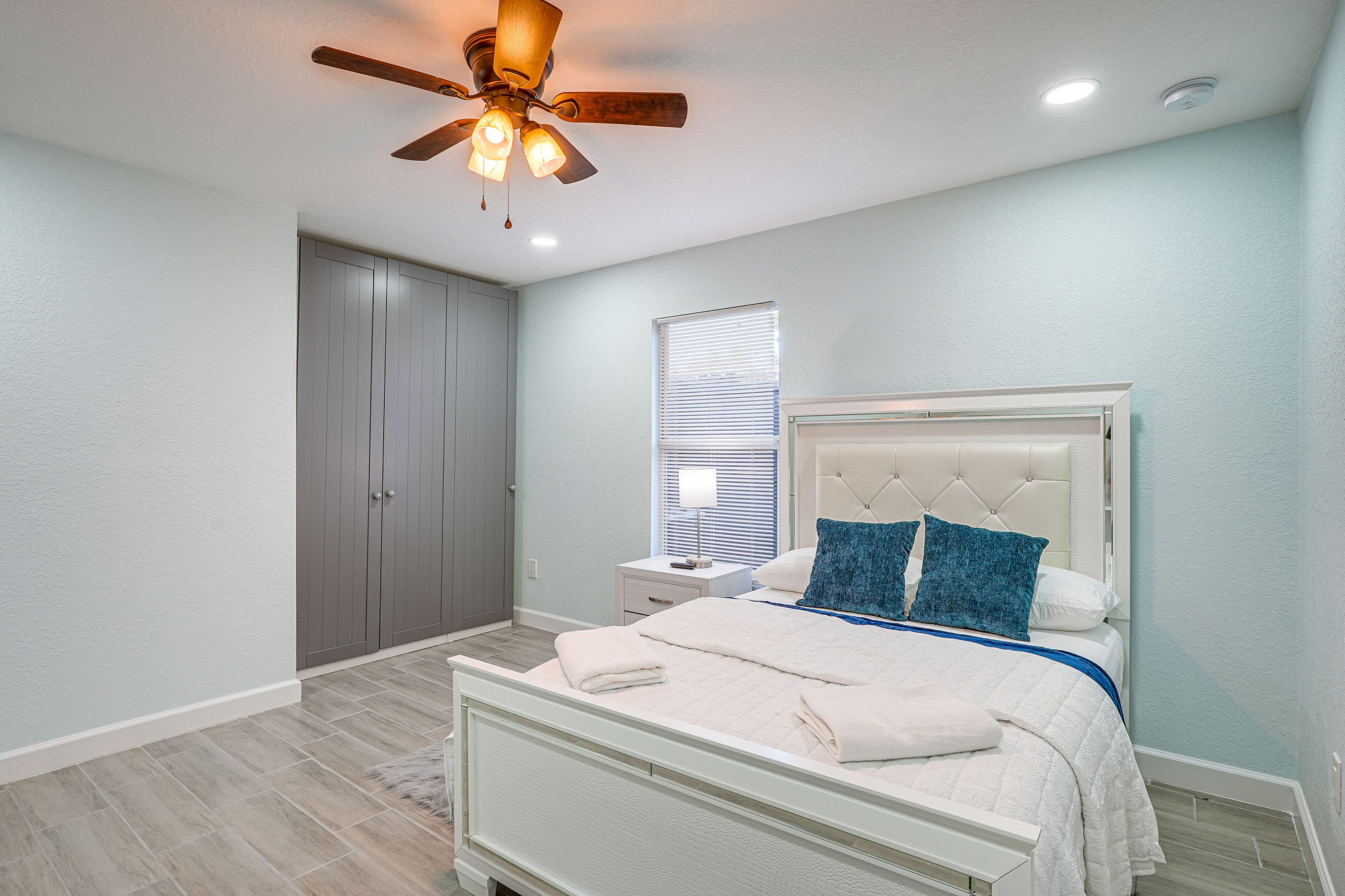 Bedroom 1 | Full Bed | Linens Provided | Smart TV