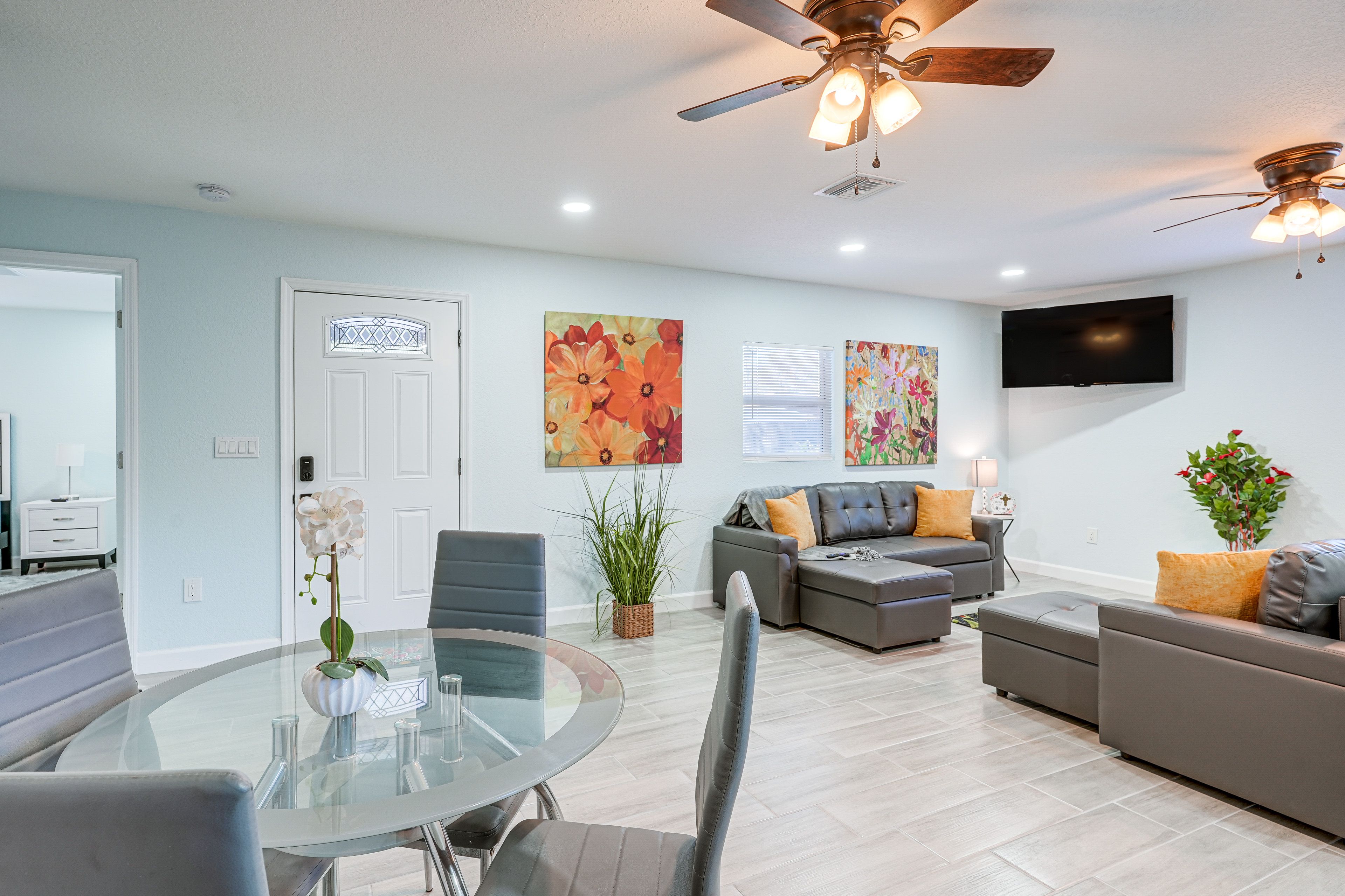 Dining Area | Dishware & Flatware