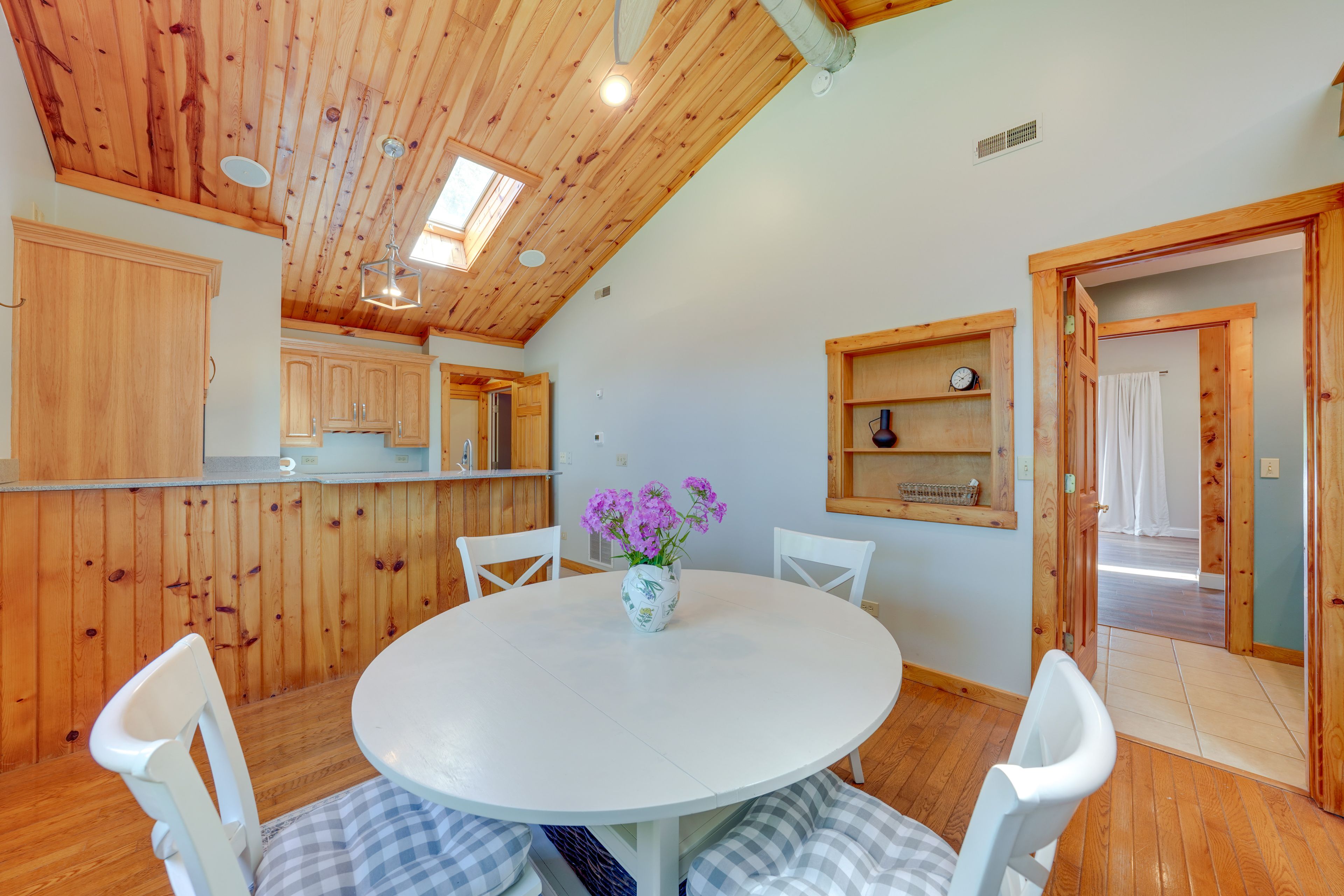 Dining Room | 2nd Floor