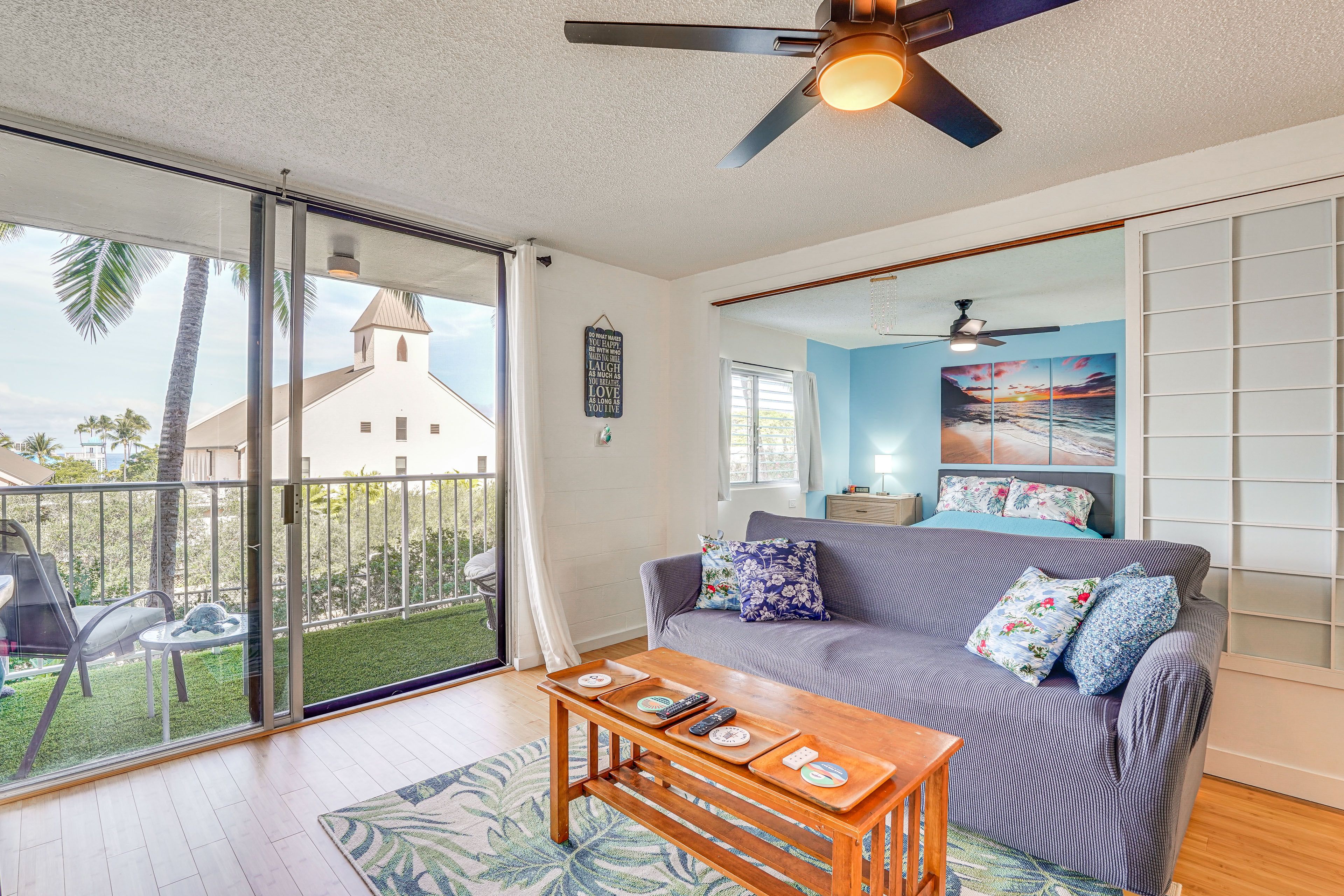 Living Room | Full Sleeper Sofa | Free WiFi | Single-Story Unit