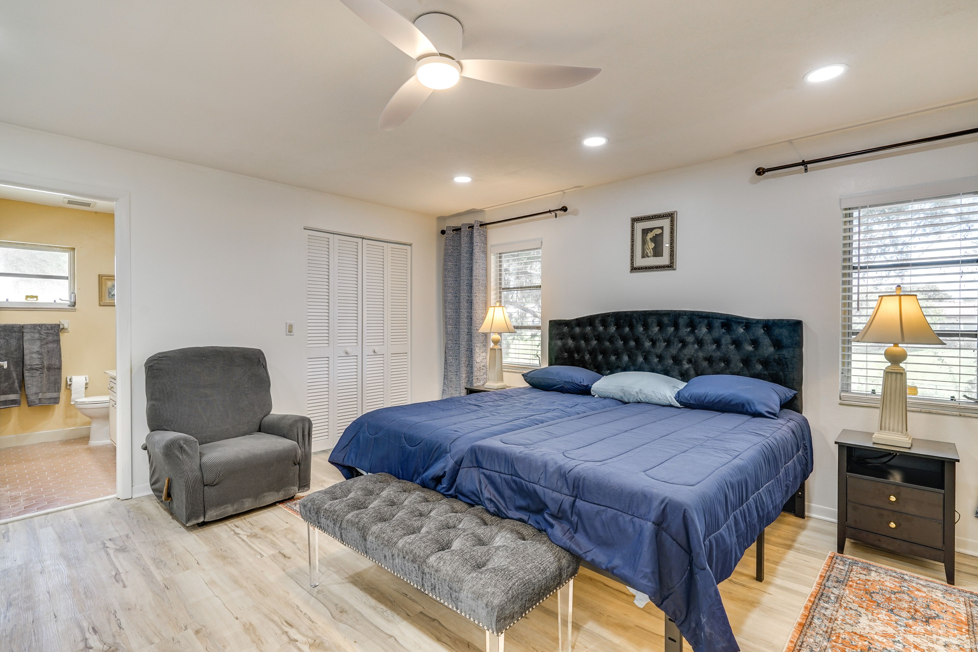 Bedroom 2 | 2 Twin XL Beds (Convertible to King Bed) | Smart TV