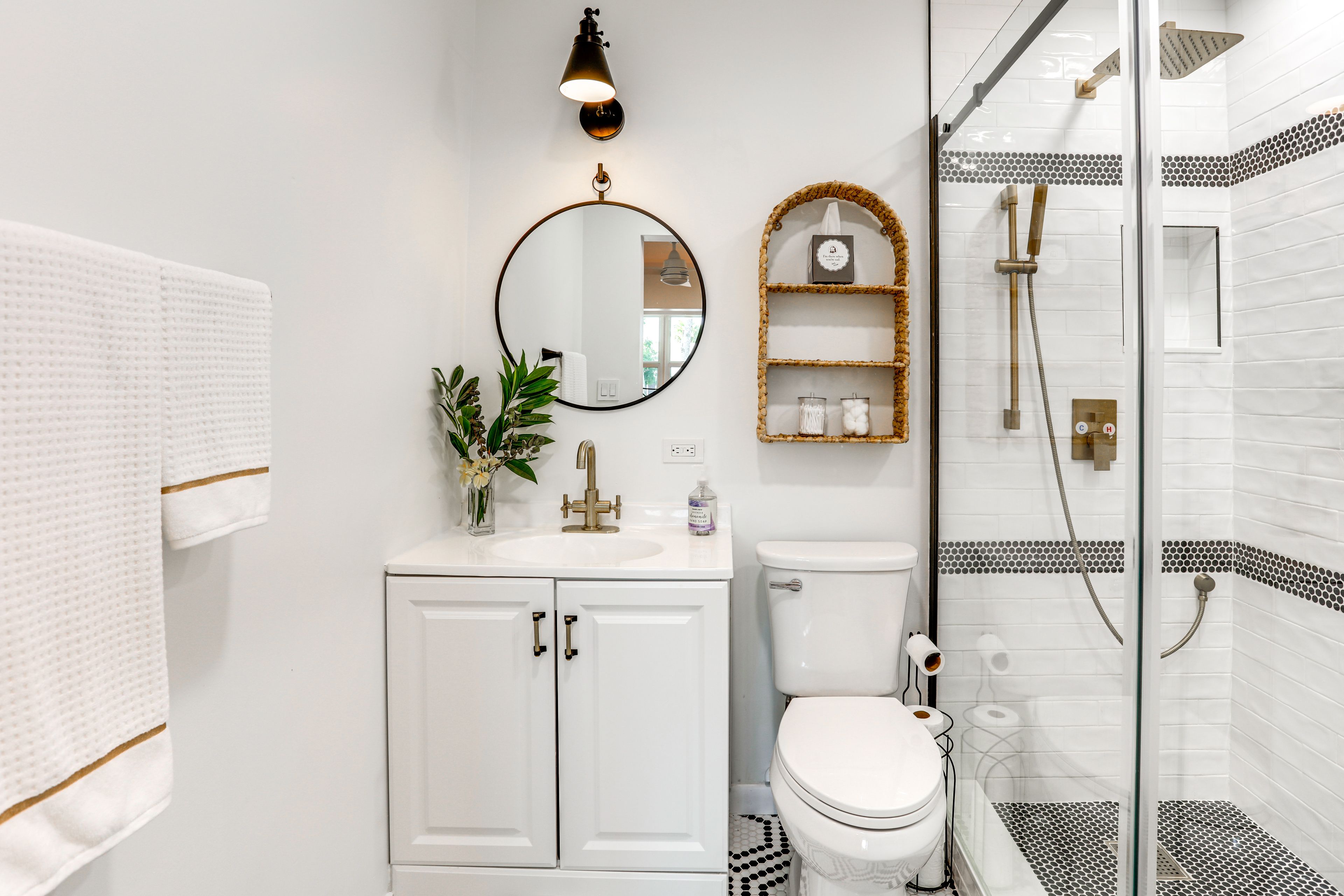 En-Suite Bathroom | Towels Provided