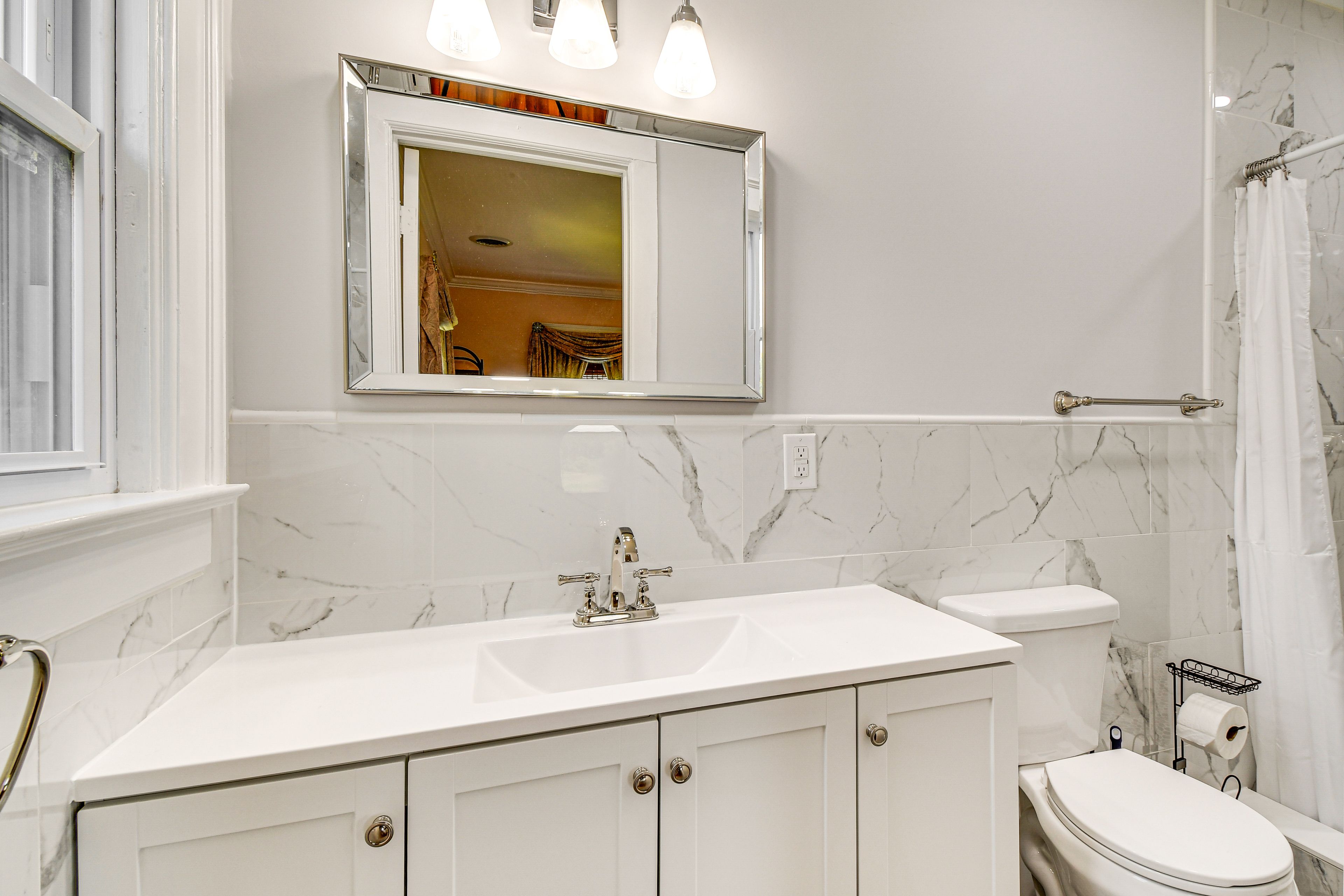 En-Suite Bathroom | 2nd Floor